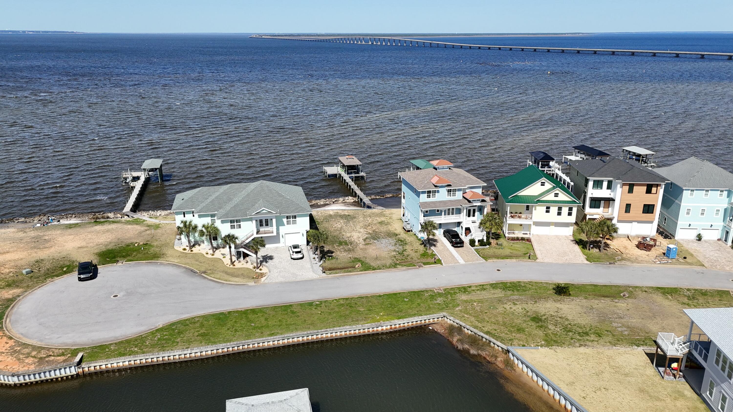 Clipper Bay - Land