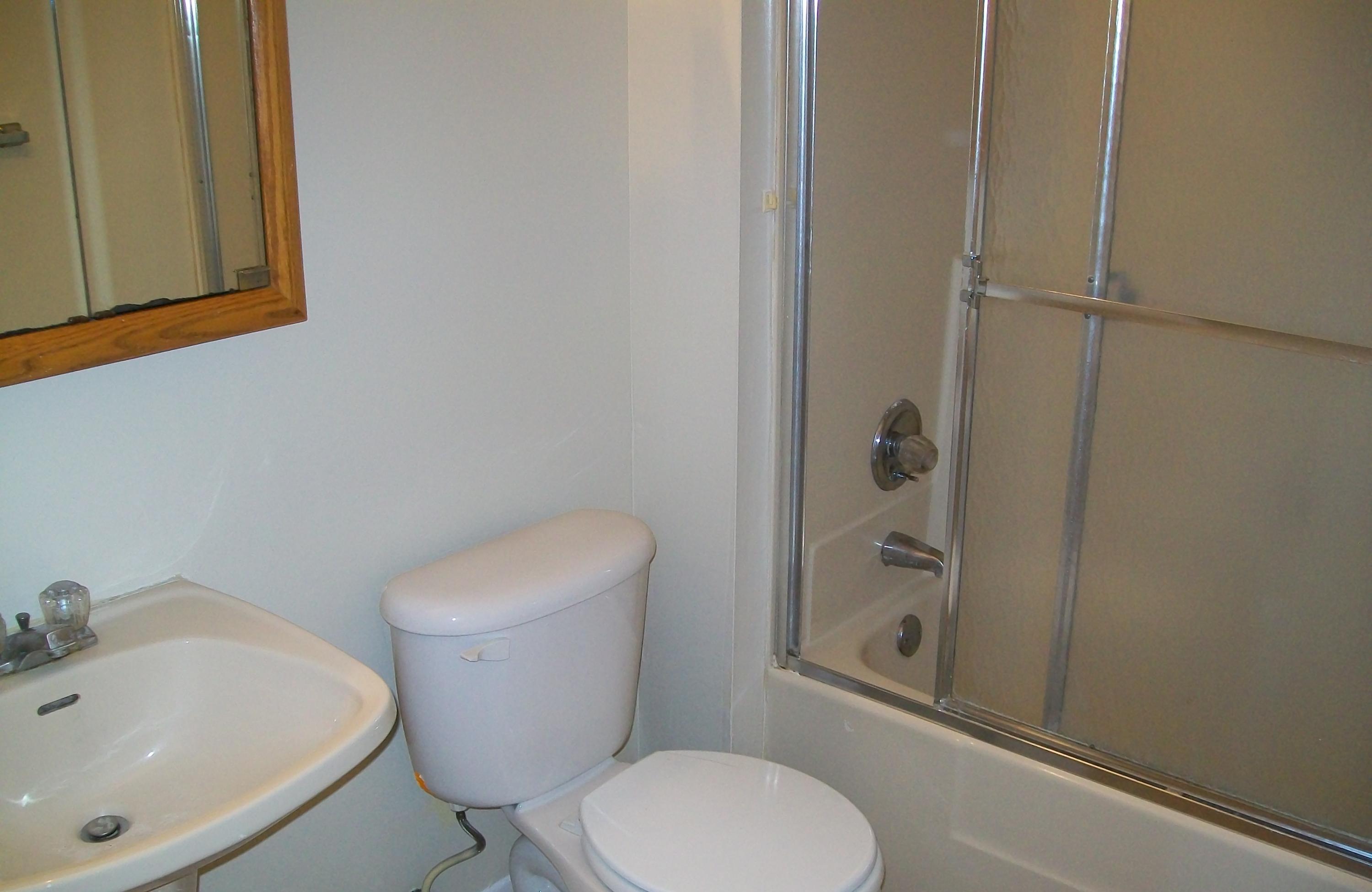 CIMARRON ESTATES - Residential Lease