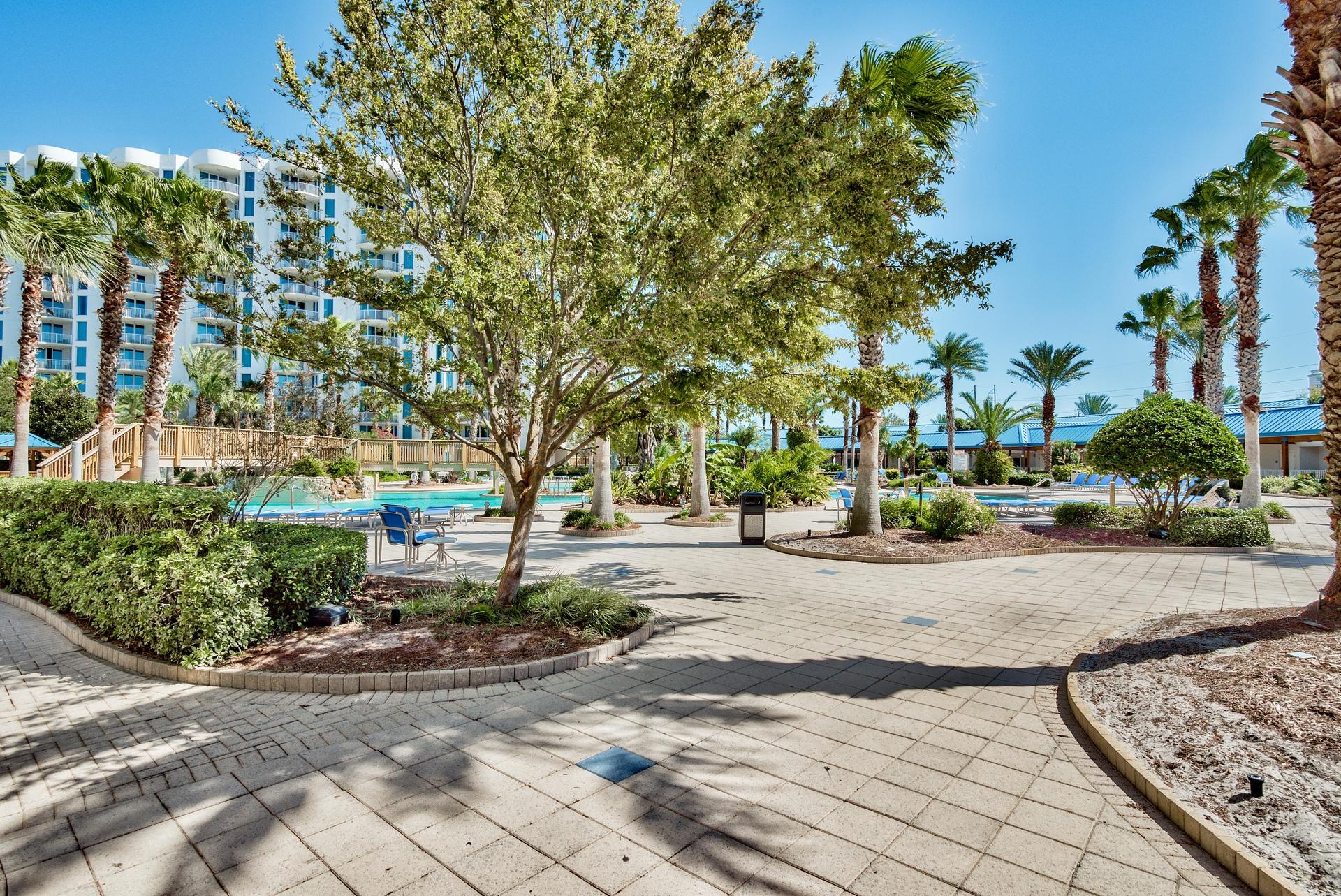 THE PALMS OF DESTIN - Residential