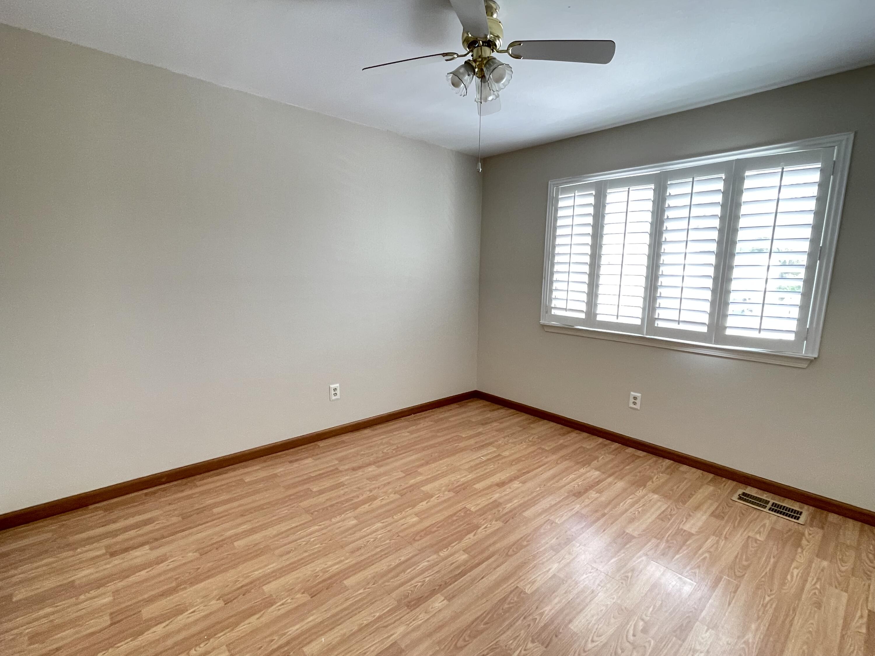 NEW WALTON VILLAGE - Residential Lease