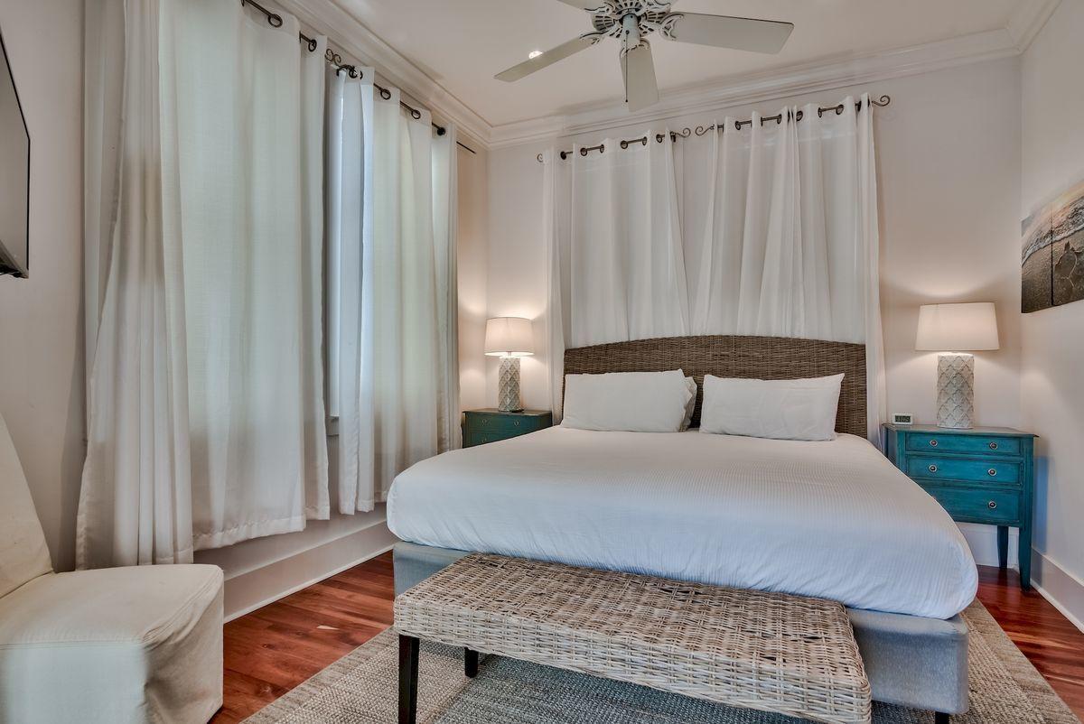 Frangista Beach - Residential