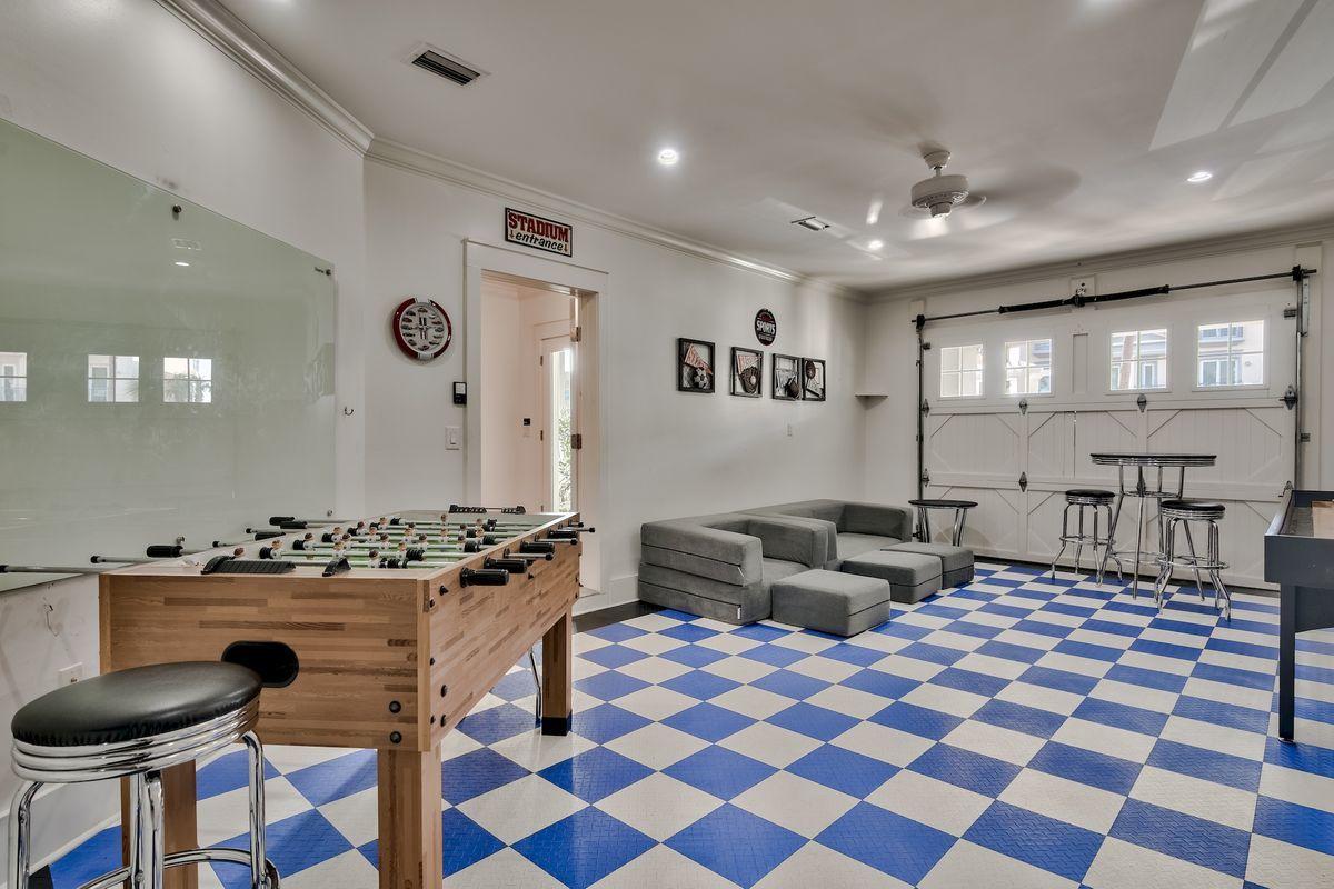 Frangista Beach - Residential