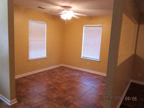 METES & BOUNDS - Residential Lease