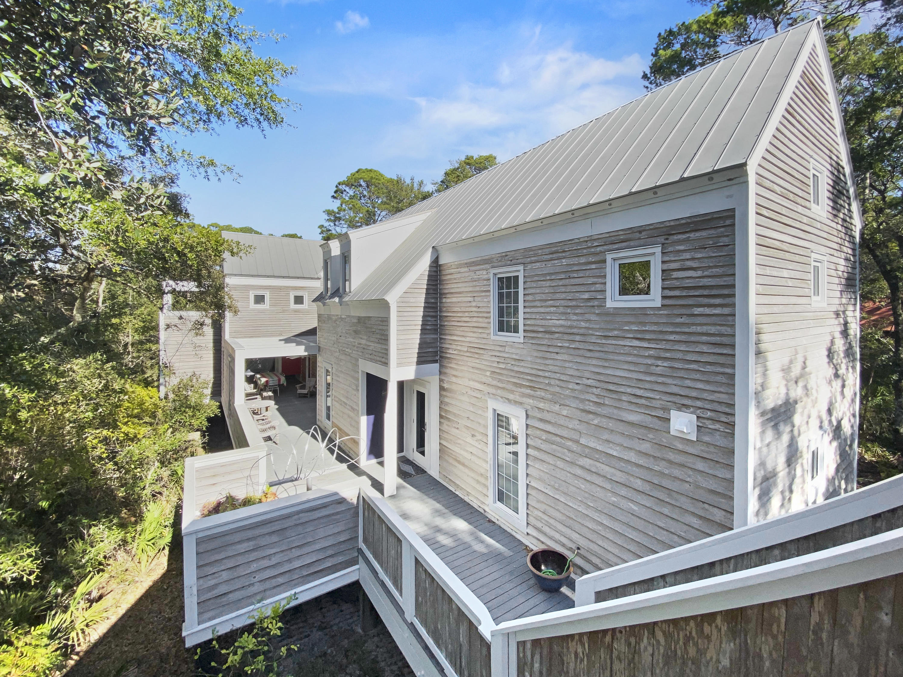 SEAGROVE SHORES 4TH ADD - Residential