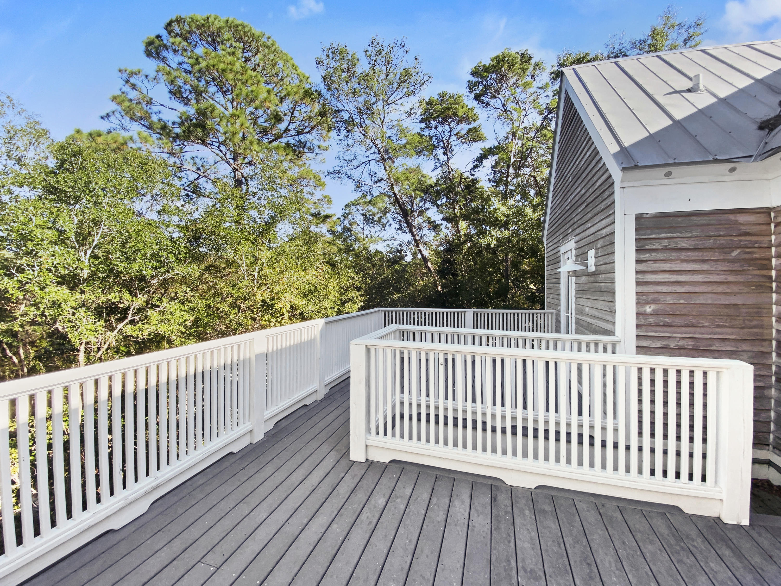 SEAGROVE SHORES 4TH ADD - Residential