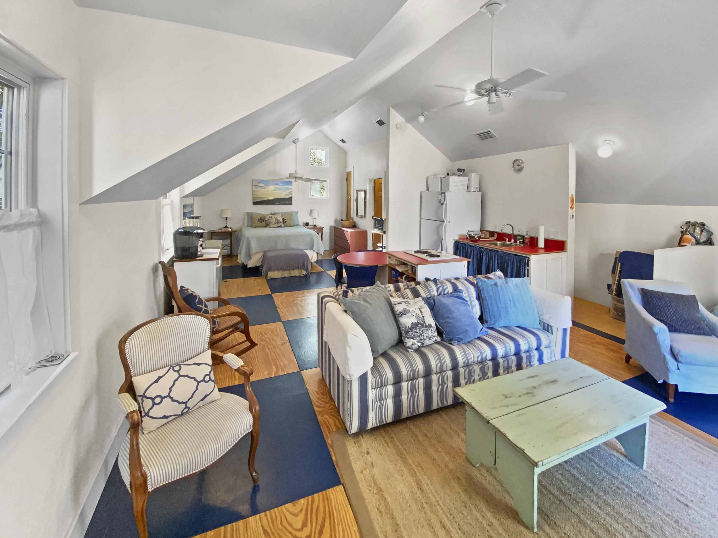 SEAGROVE SHORES 4TH ADD - Residential