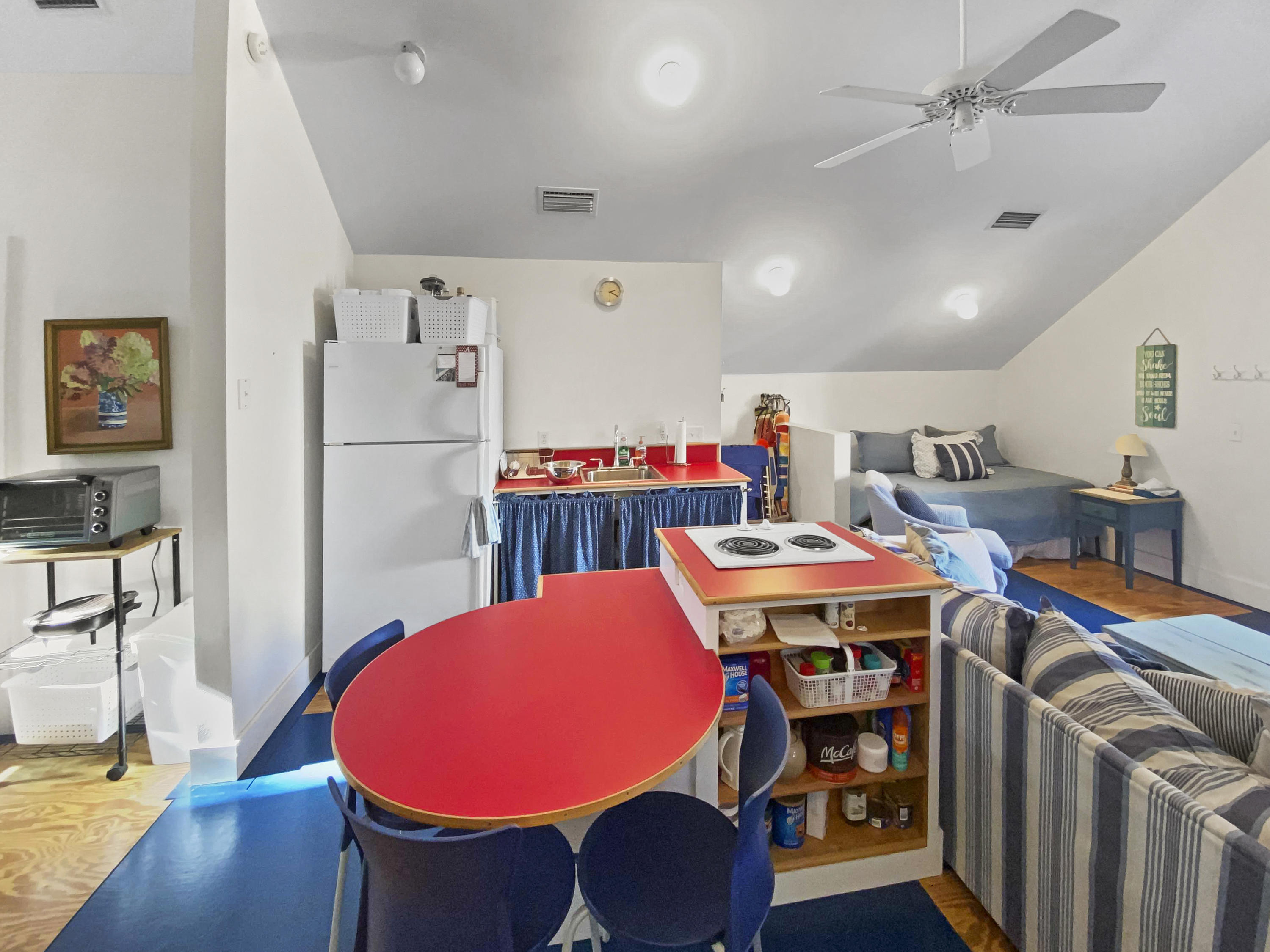 SEAGROVE SHORES 4TH ADD - Residential