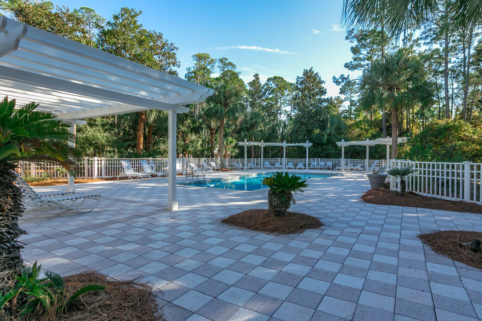 GROVE BY THE SEA - Residential