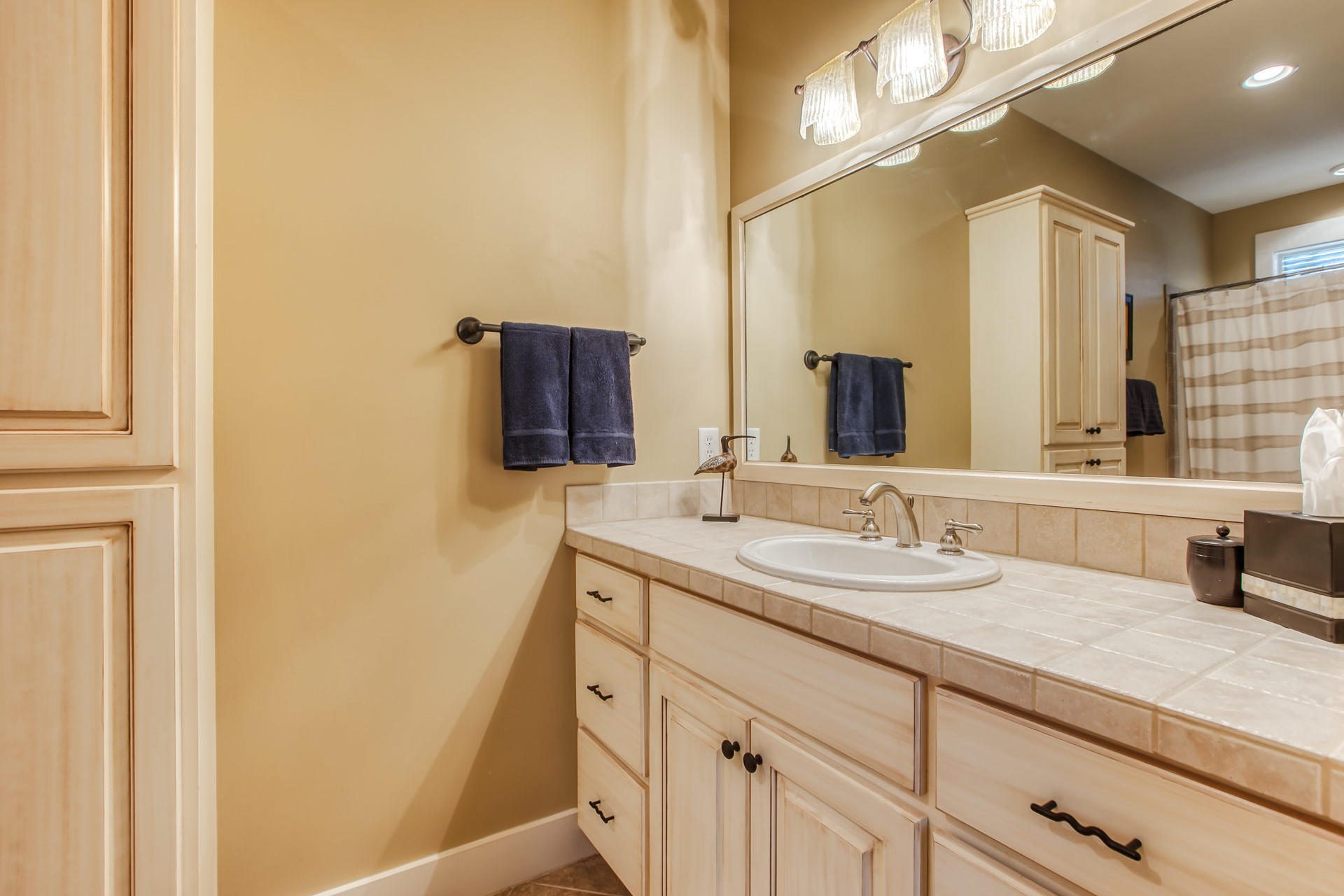 GROVE BY THE SEA - Residential