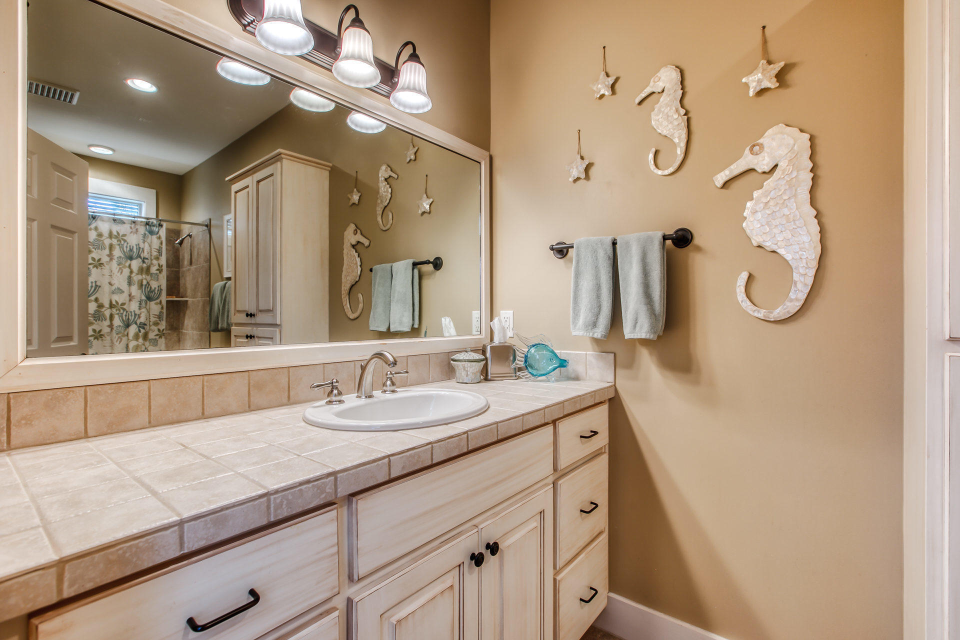 GROVE BY THE SEA - Residential