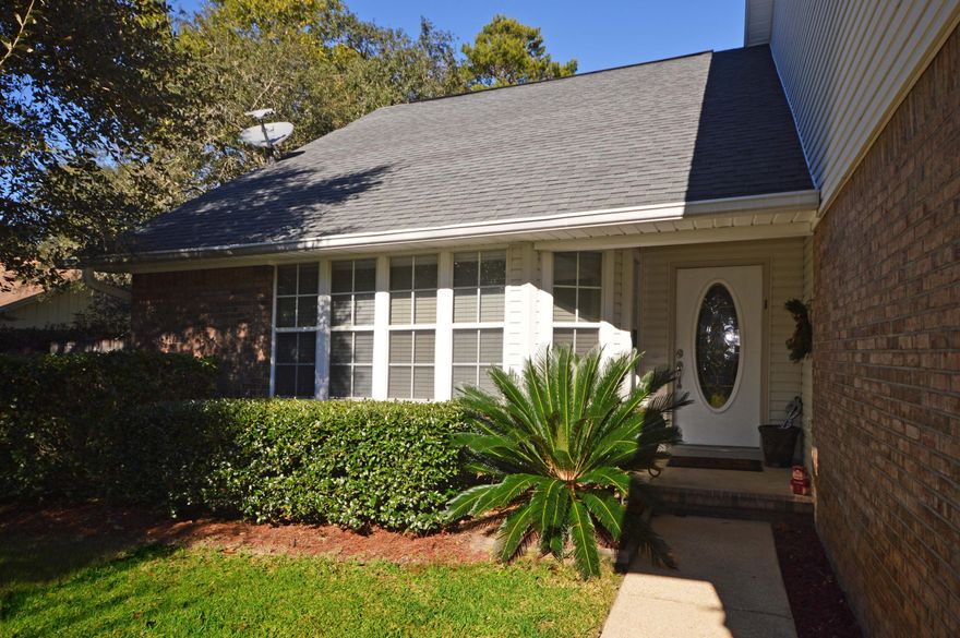 ***GOLD STAR PROPERTY***This home features a large privacy fenced in backyard on a cul-de-sac street, kitchen has upgraded Kitchen Aid appliances, maple cabinets, breakfast room, breakfast bar and under mount sinks. Generous bedrooms with large walk-in closets, spacious living room with a fireplace to have cozy winter nights. Ceiling fans through out, the bonus sunroom is easily converted to a game room, and the master bedroom is on the 1st floor which features crown molding. Upstairs supplies a loft (11'1X9'2) overlooking the living room that can be used as an office space. Attic has additional space for storage and the inside laundry room off the foyer leads to an attached oversized garage.