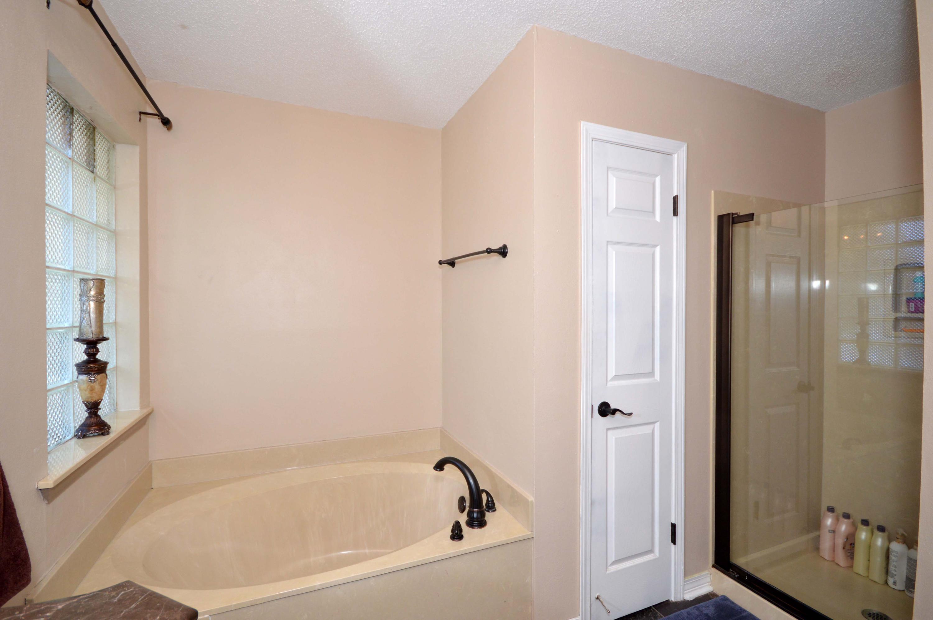 BLUEWATER BAY - Residential