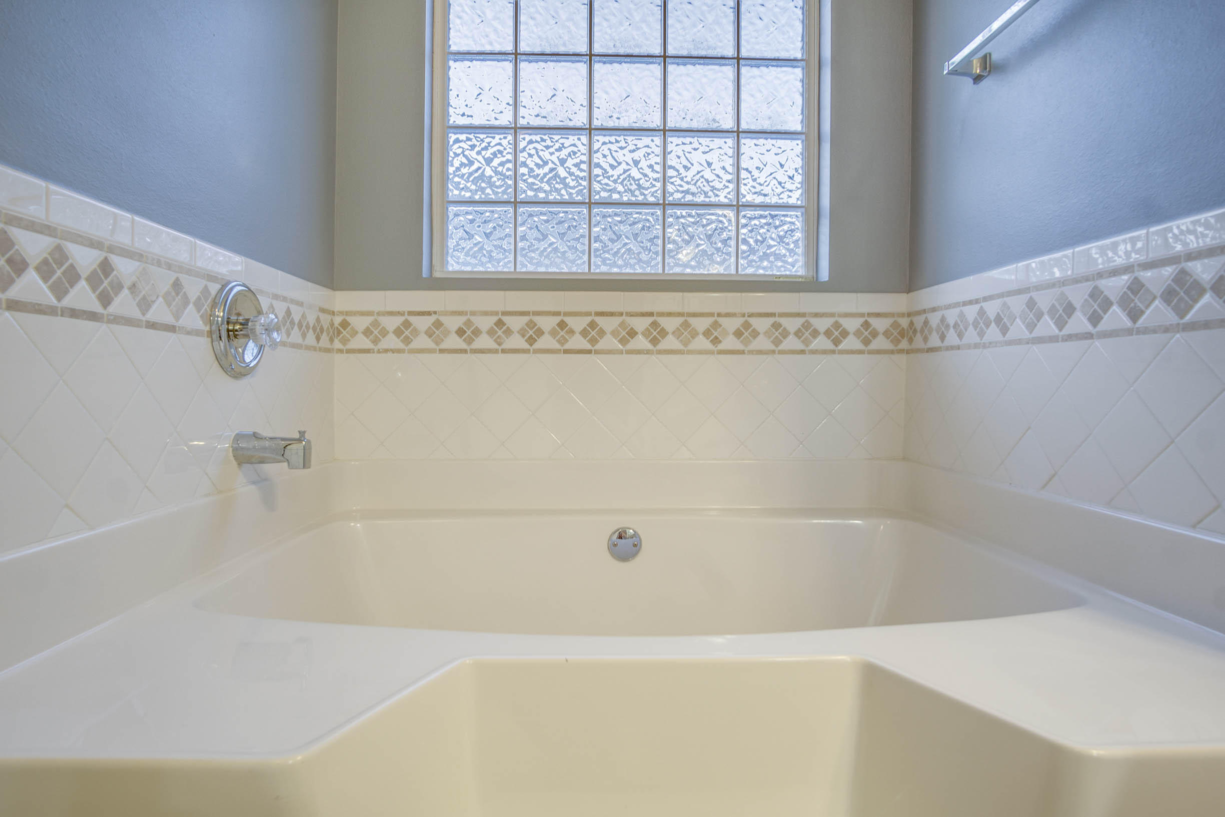 BROOKE ESTATES PH I - Residential