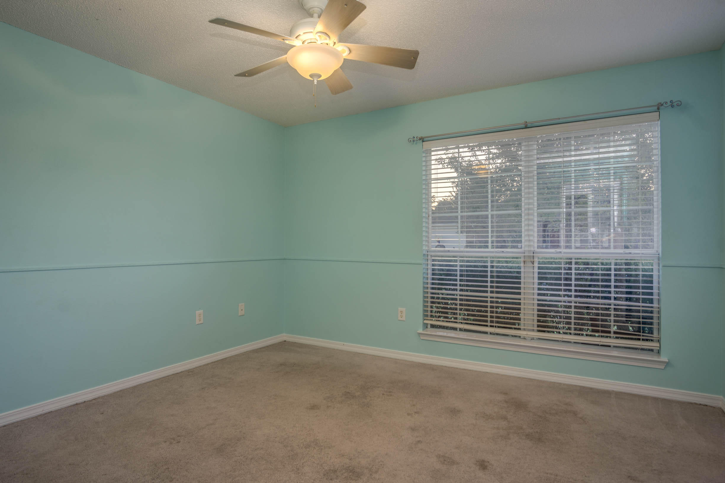 BROOKE ESTATES PH I - Residential