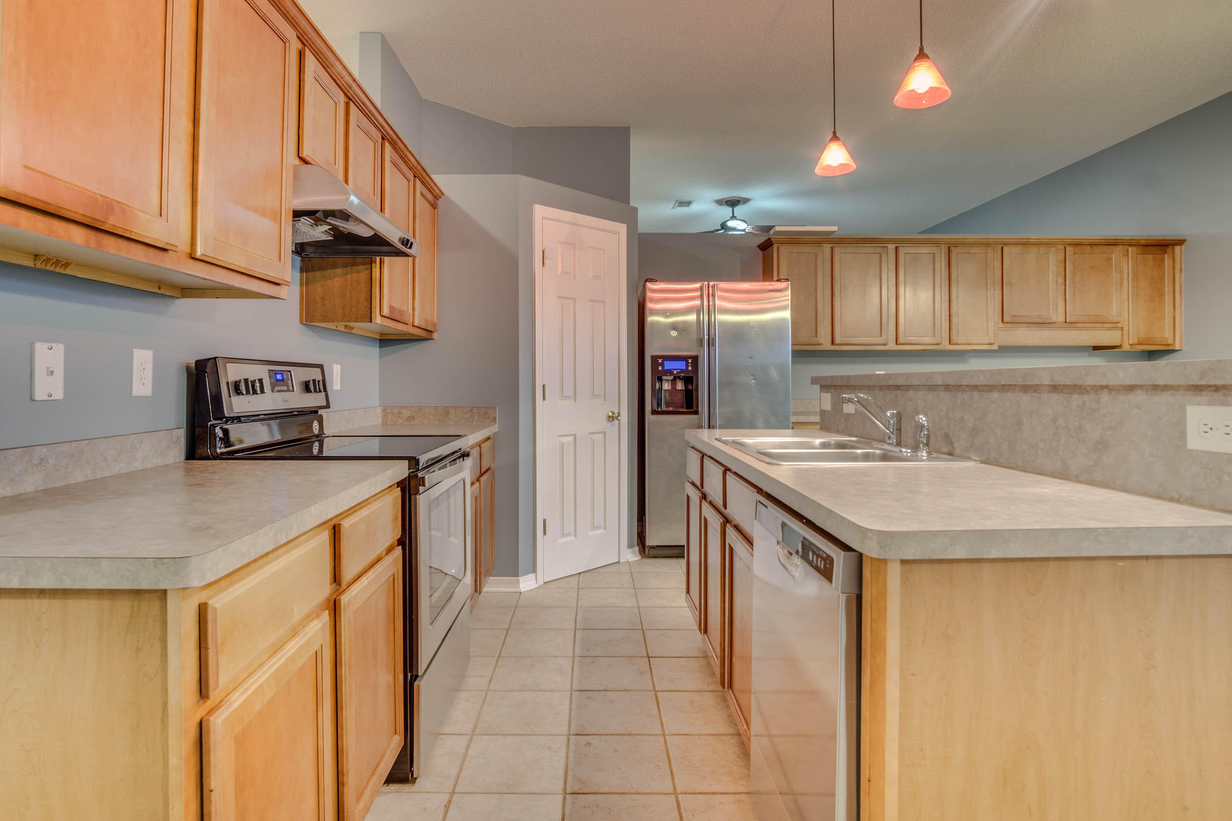 BROOKE ESTATES PH I - Residential