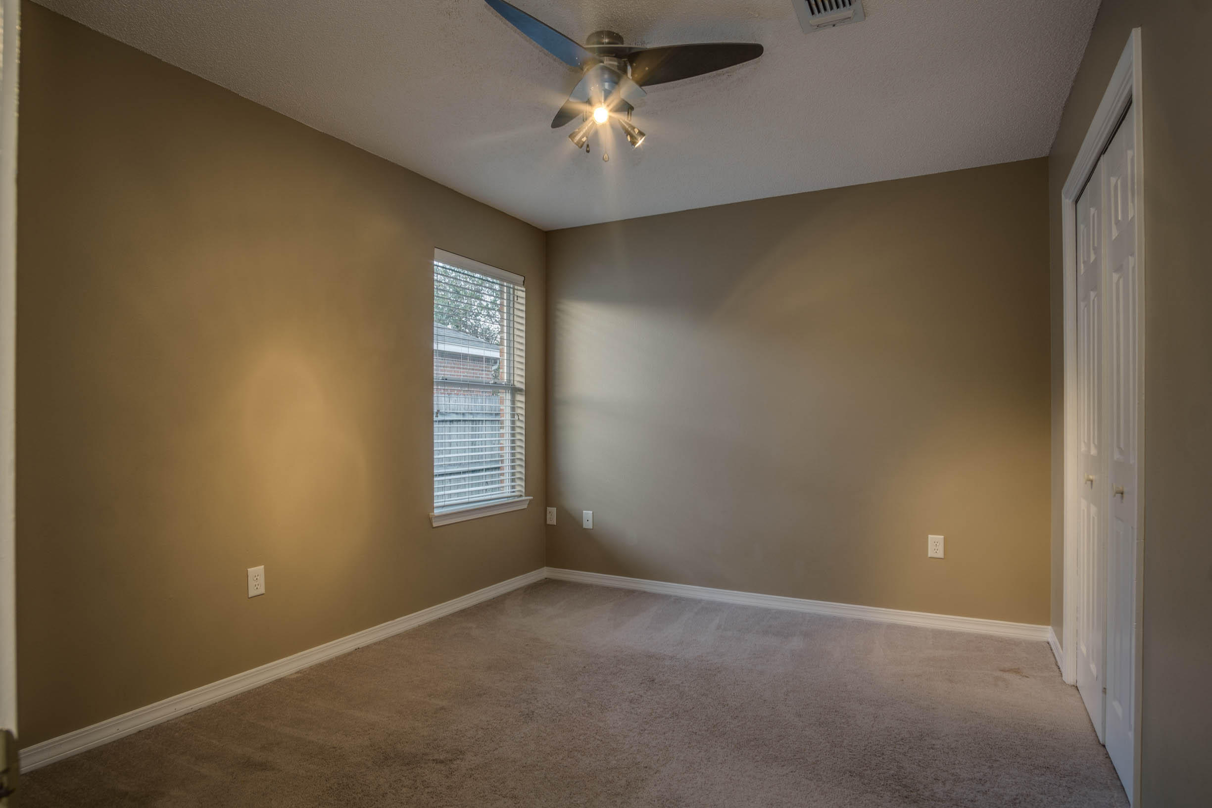 BROOKE ESTATES PH I - Residential