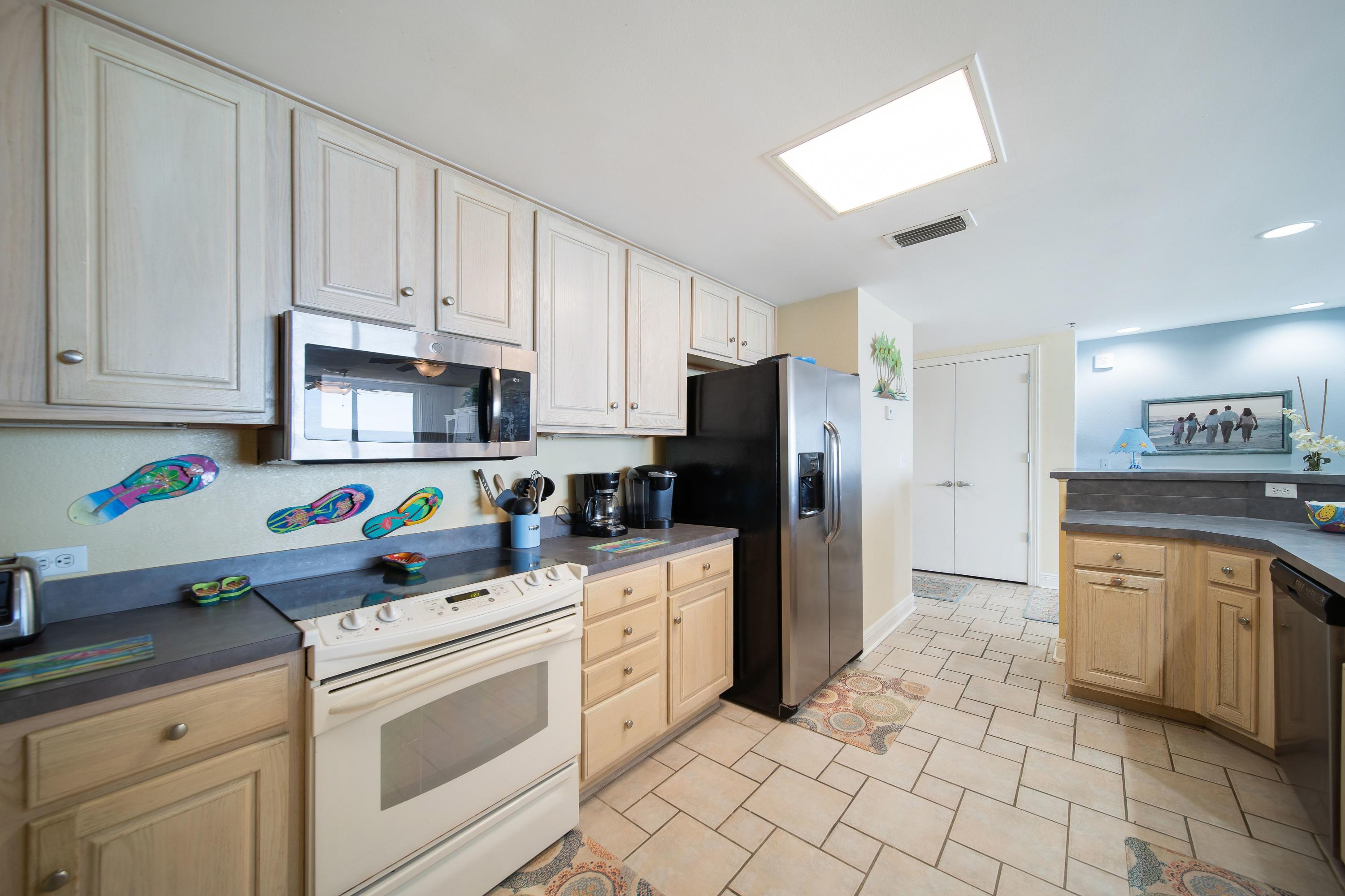 BELLE MER CONDOMINIUM - Residential