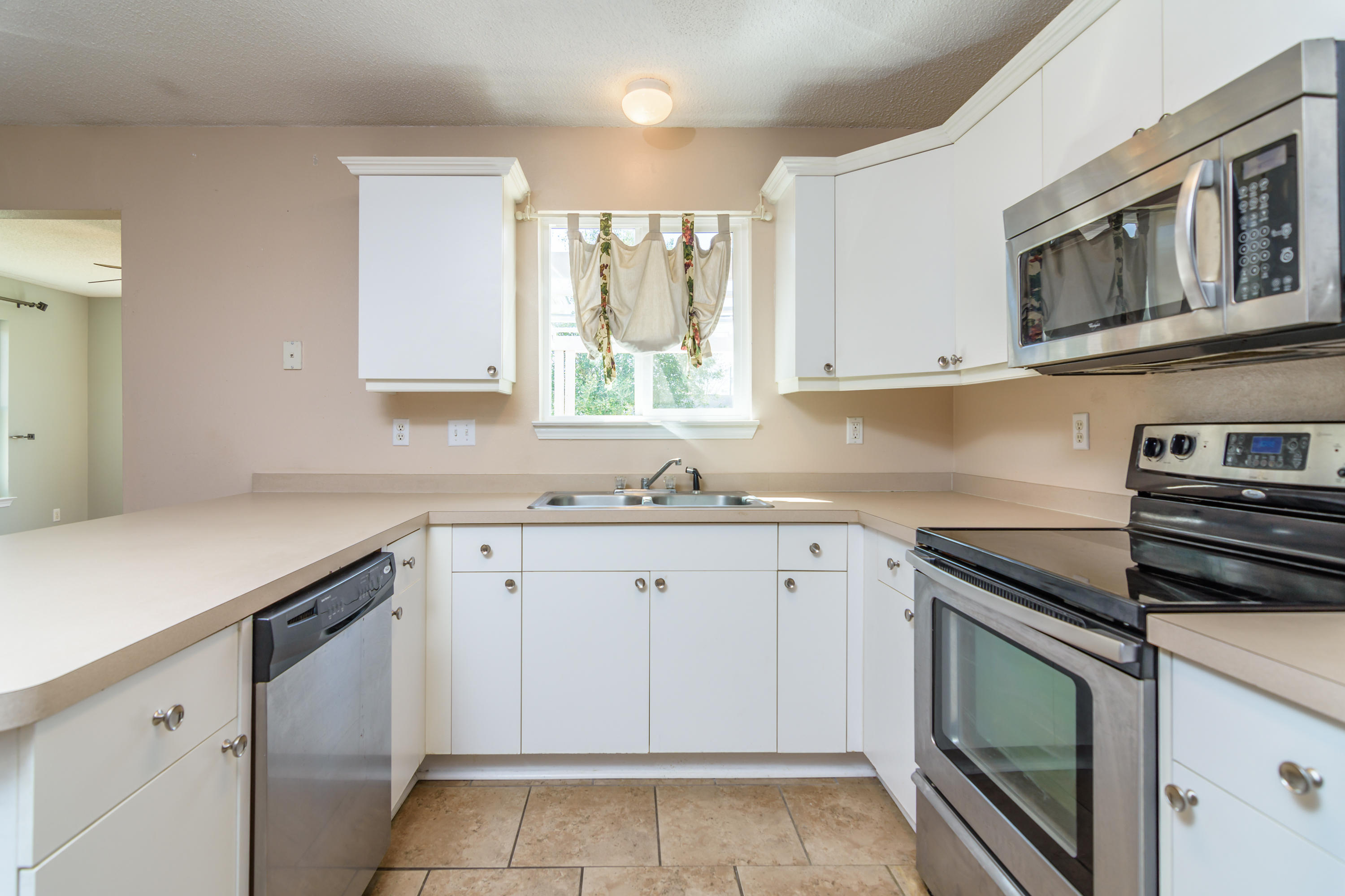 WESTVIEW ESTATES PH 1 - Residential