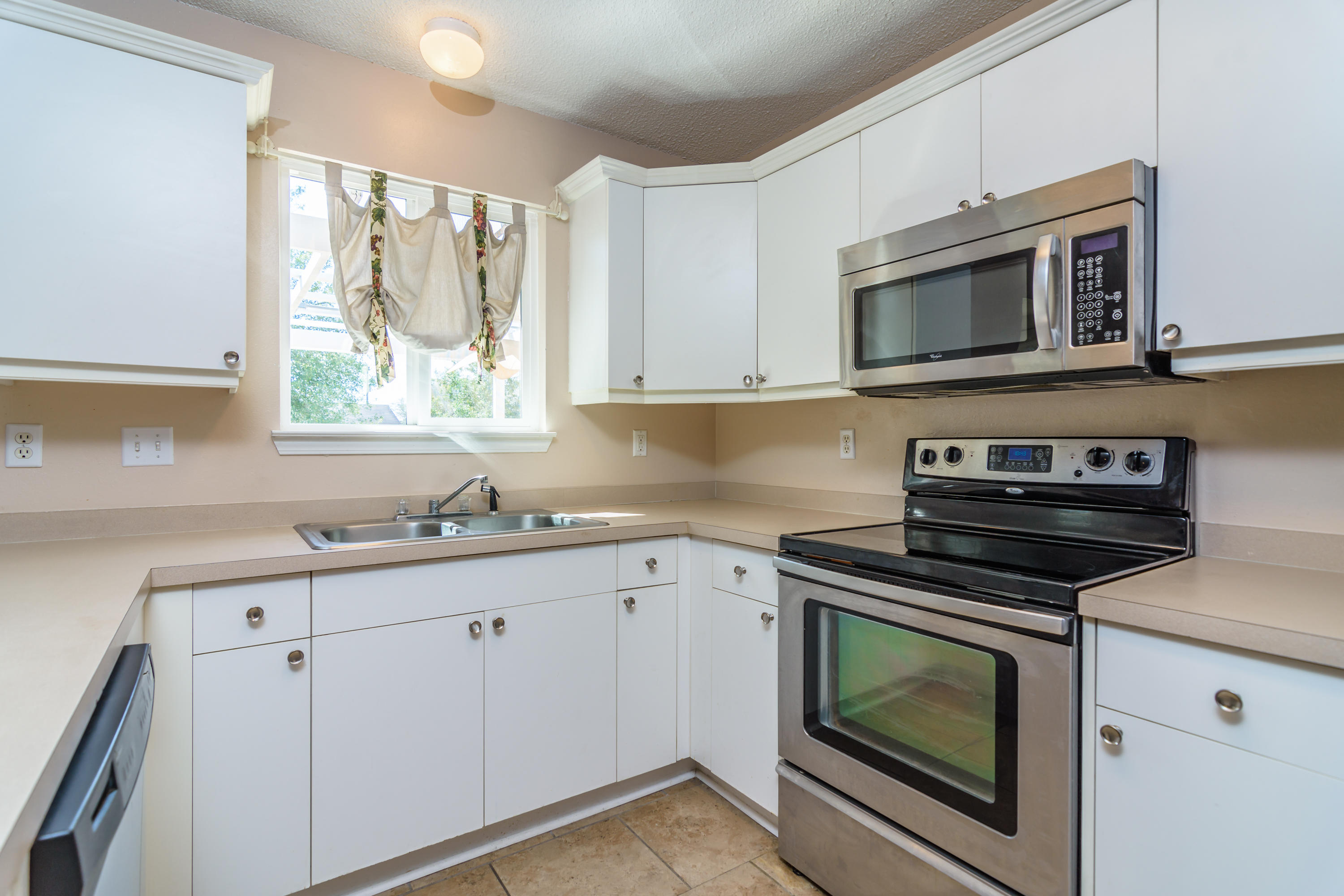 WESTVIEW ESTATES PH 1 - Residential