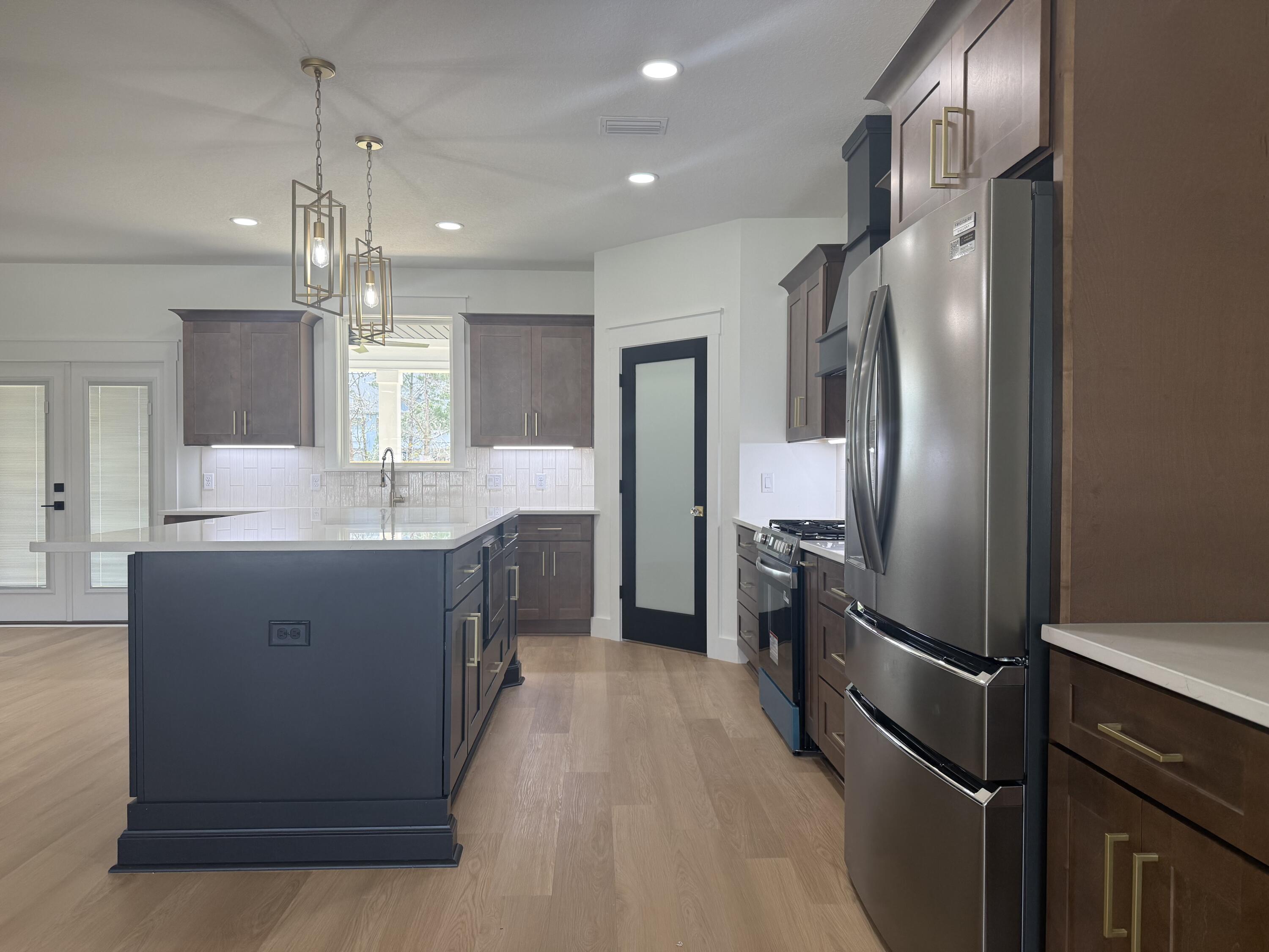 HOLLEY BY THE SEA - Residential