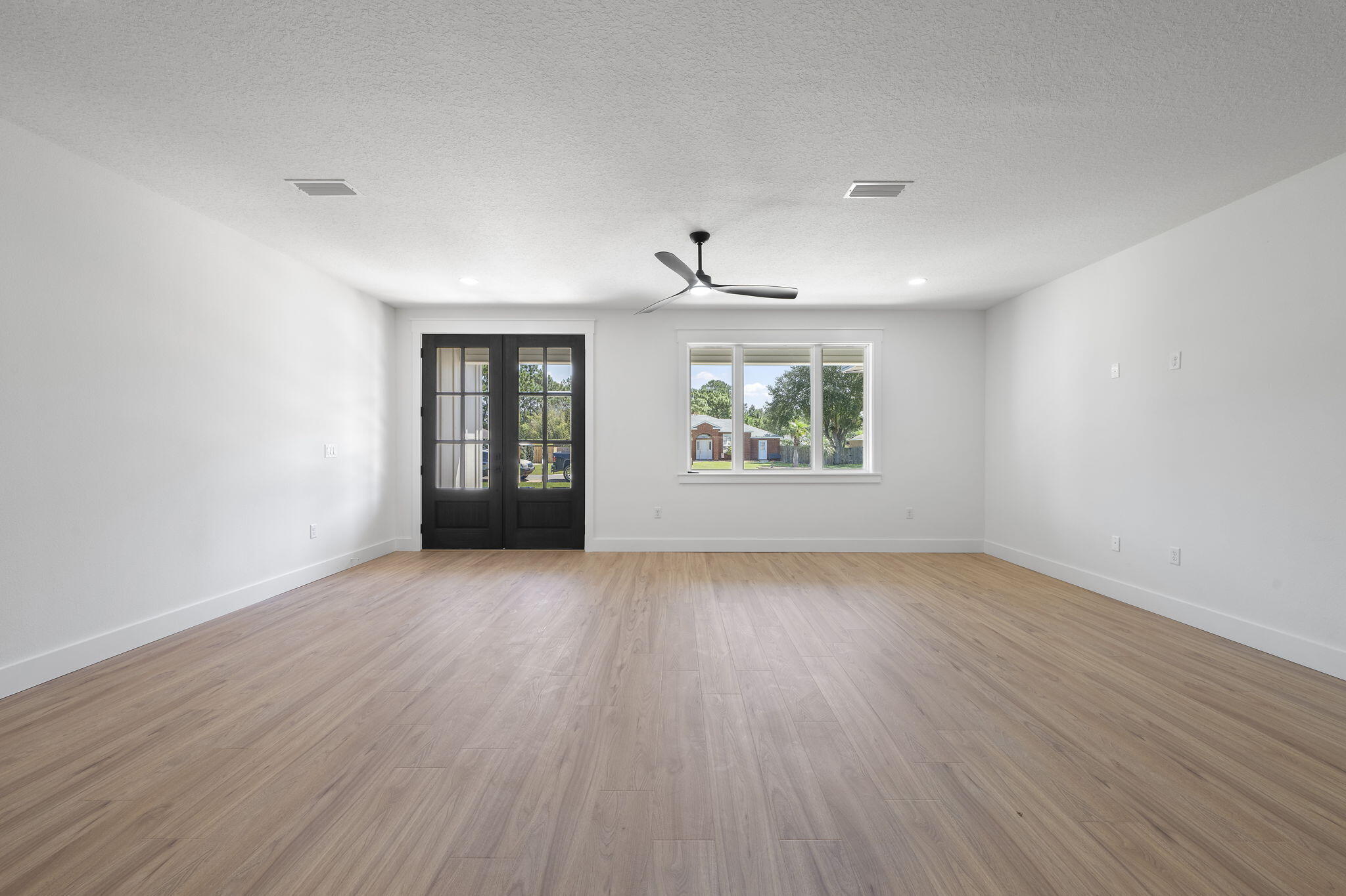 HOLLEY BY THE SEA - Residential