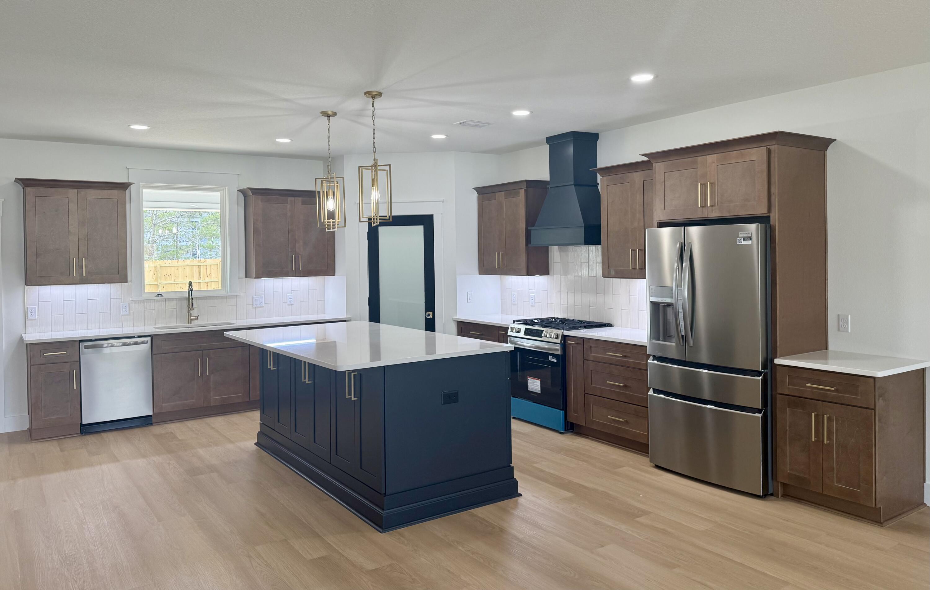 HOLLEY BY THE SEA - Residential