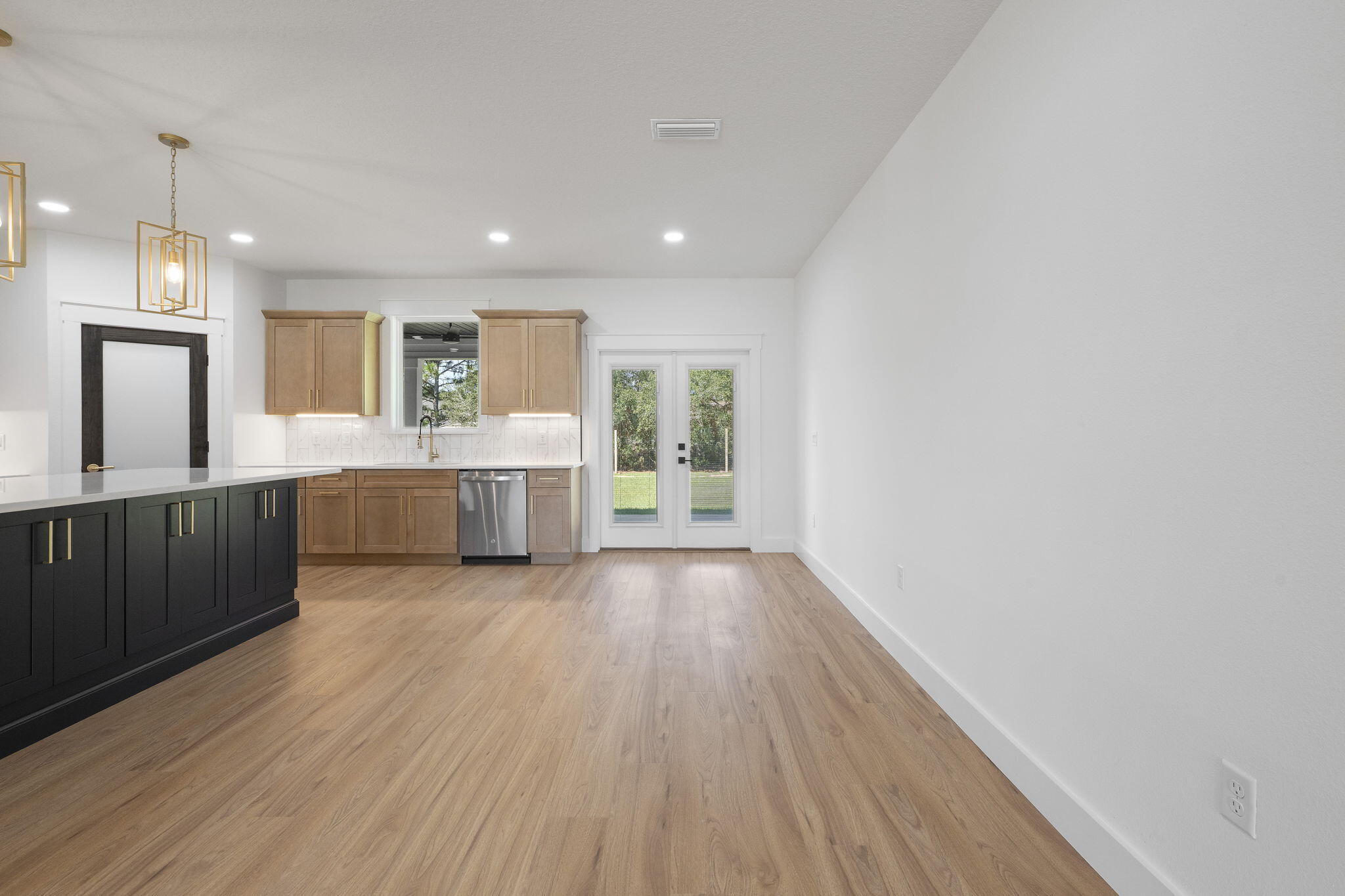 HOLLEY BY THE SEA - Residential