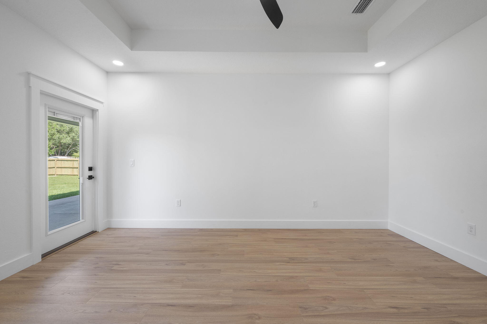 HOLLEY BY THE SEA - Residential