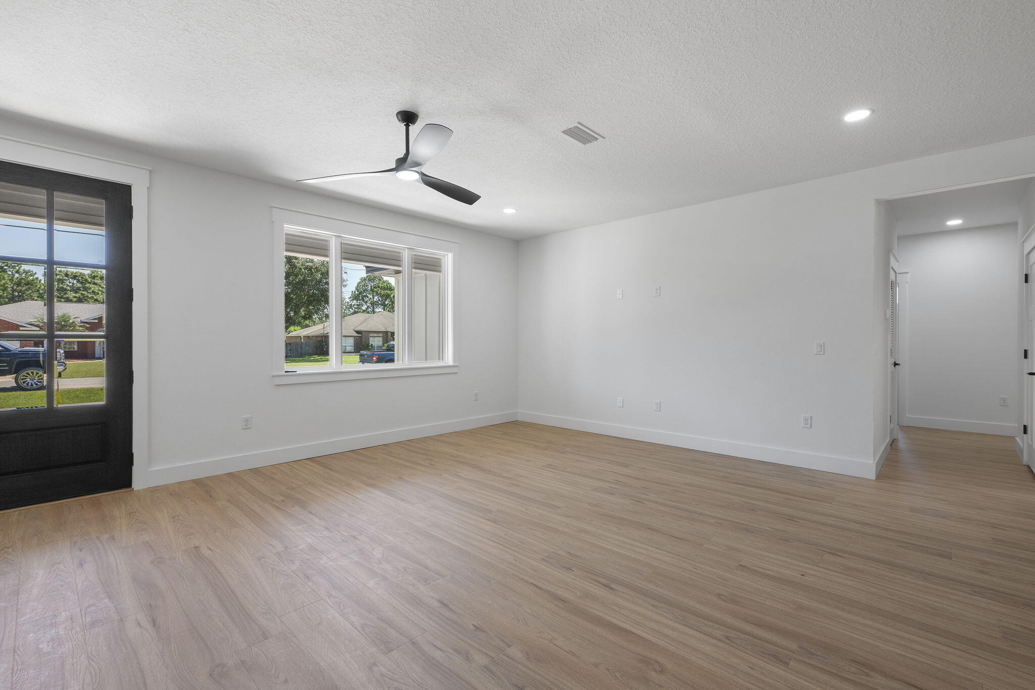 HOLLEY BY THE SEA - Residential