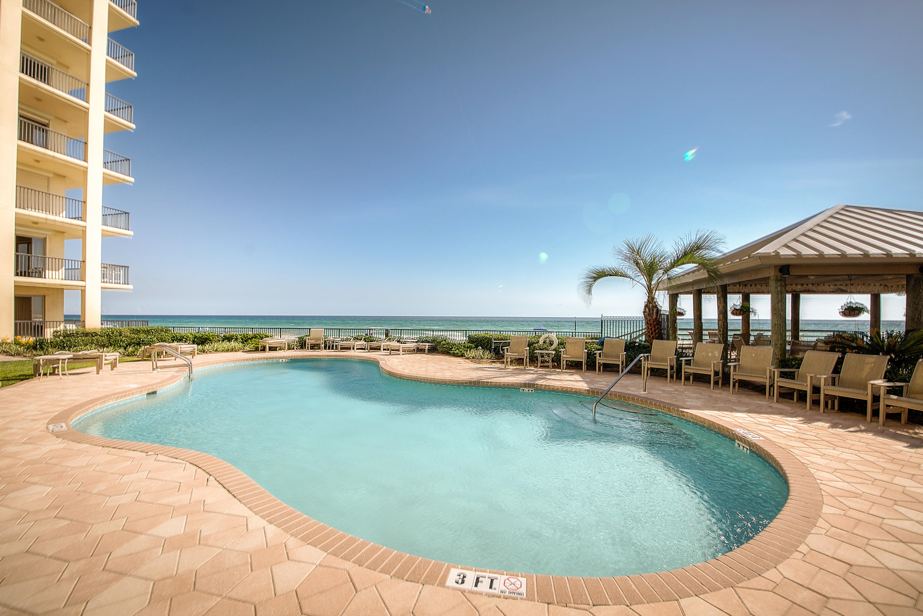 Summerwinds Condo - Residential