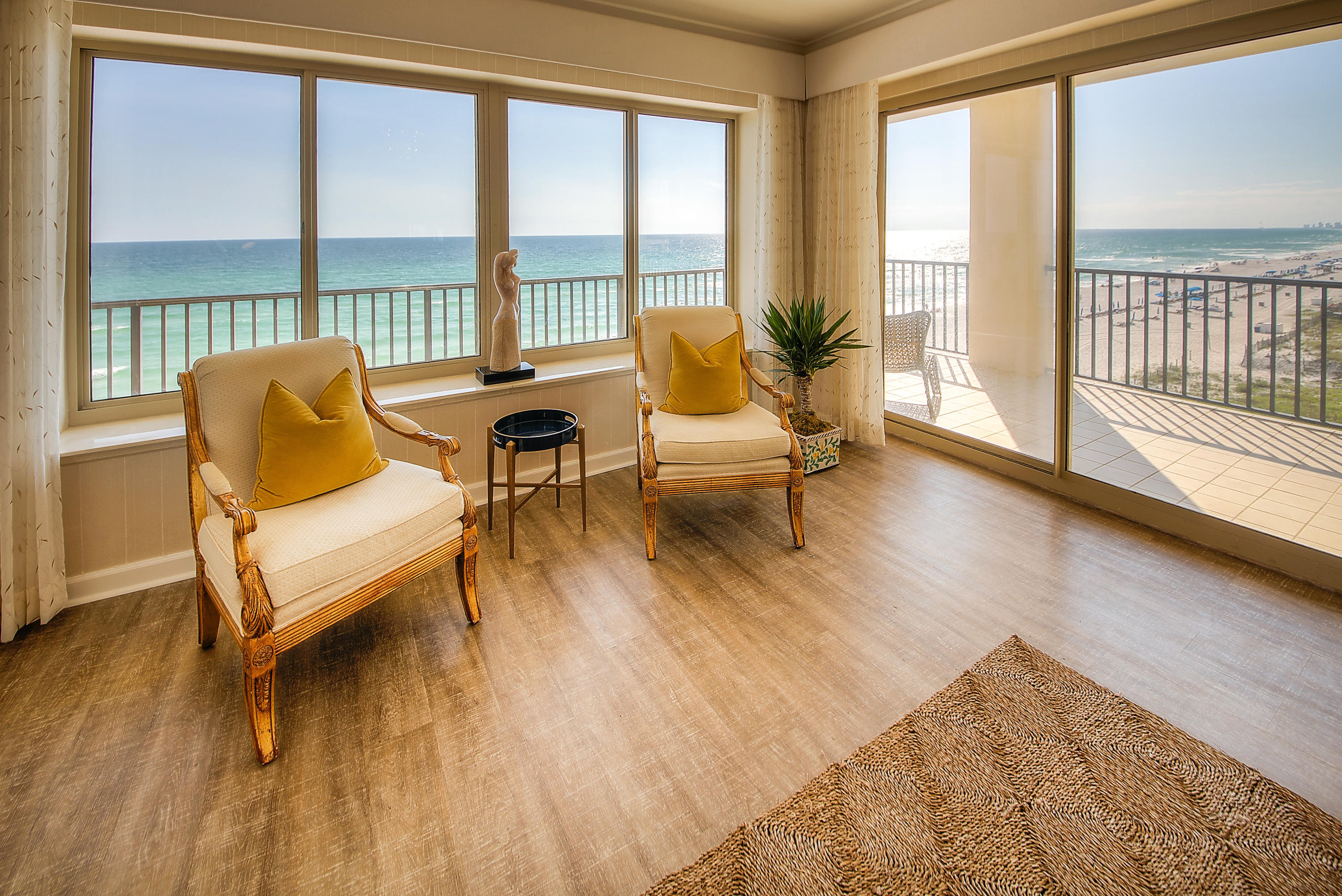 Summerwinds Condo - Residential