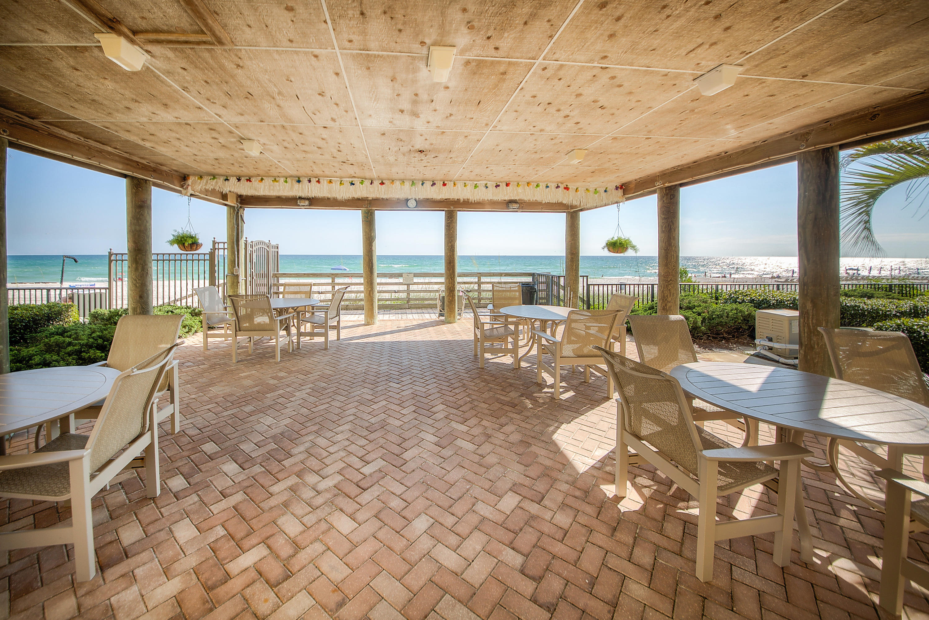 Summerwinds Condo - Residential