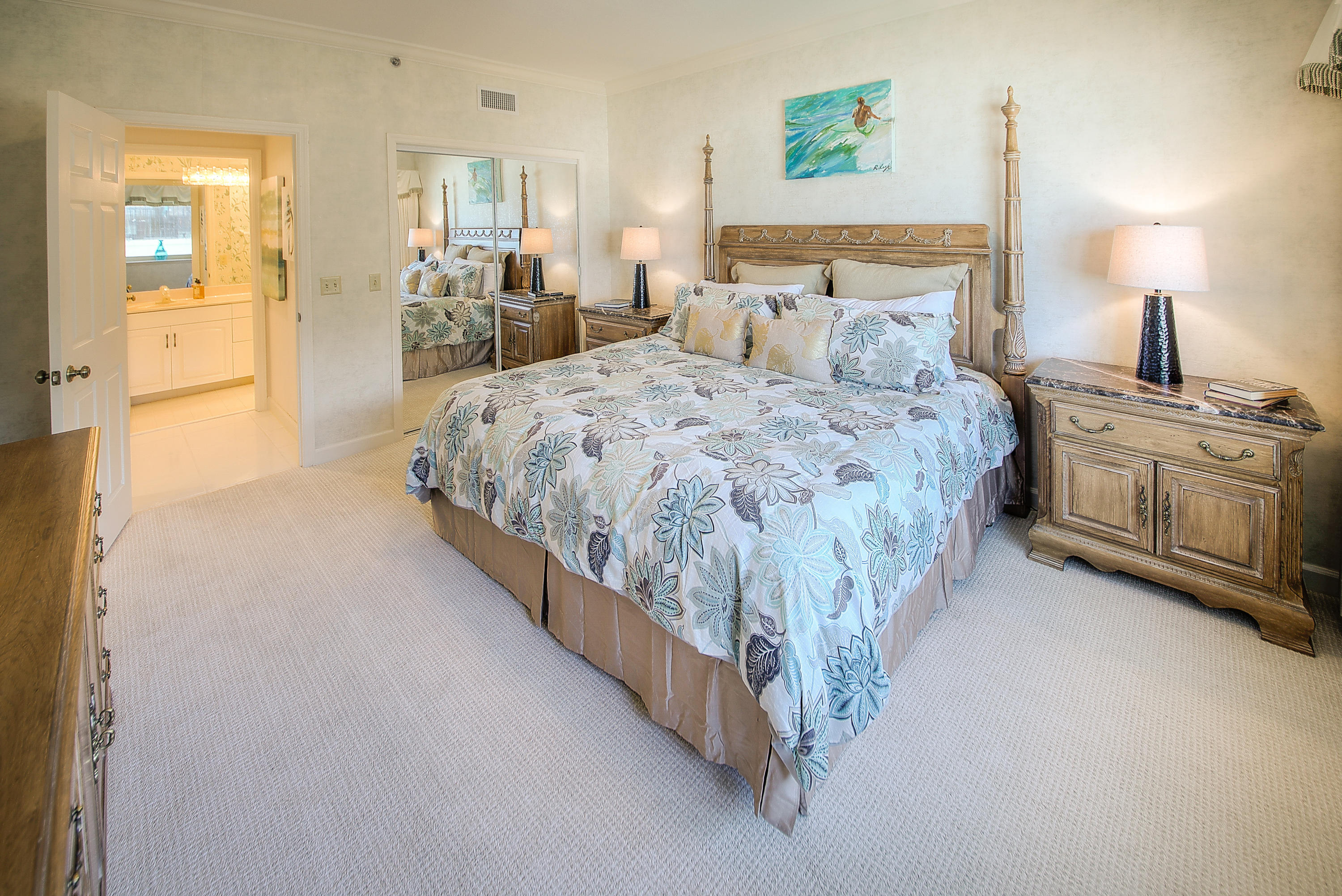 Summerwinds Condo - Residential