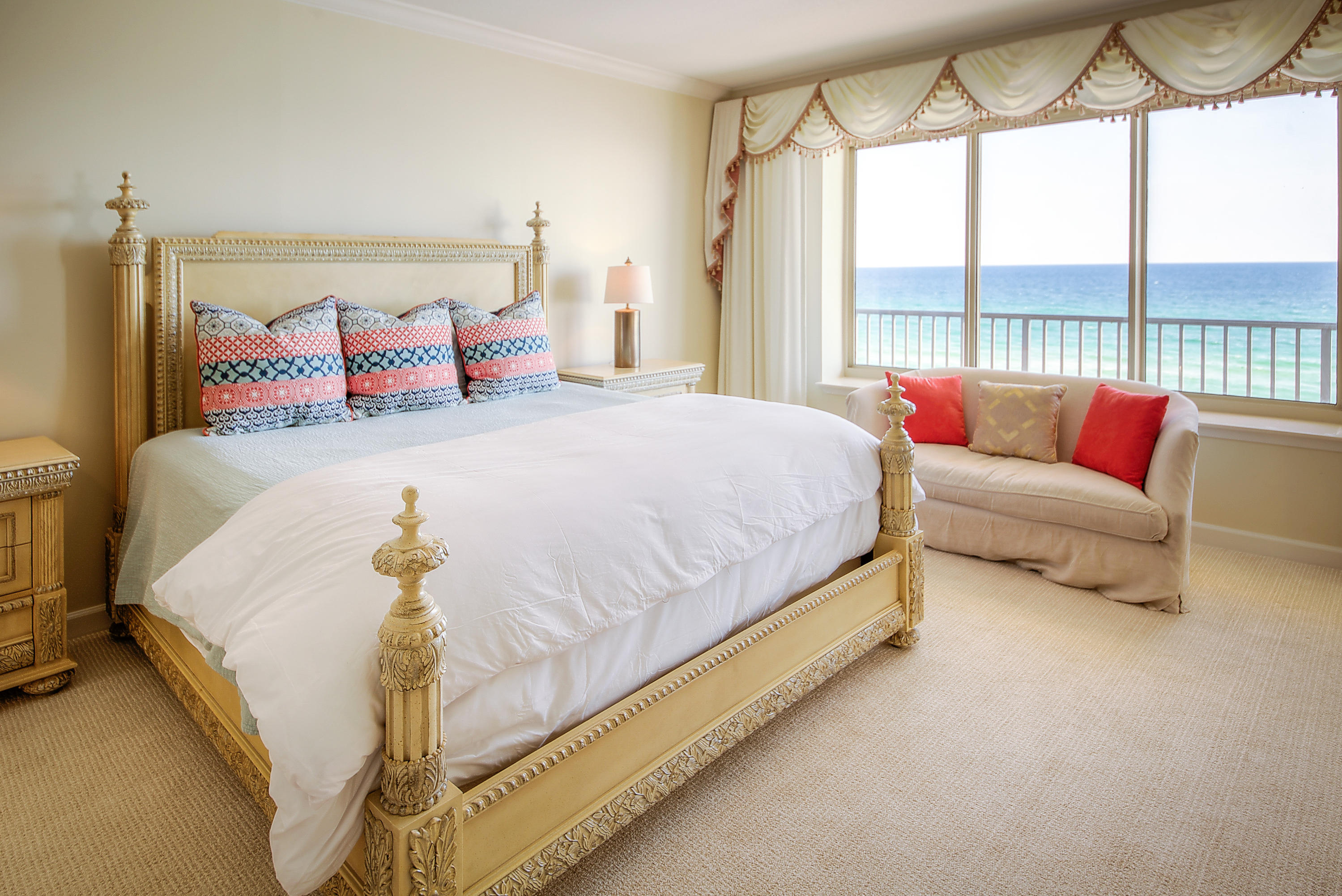 Summerwinds Condo - Residential