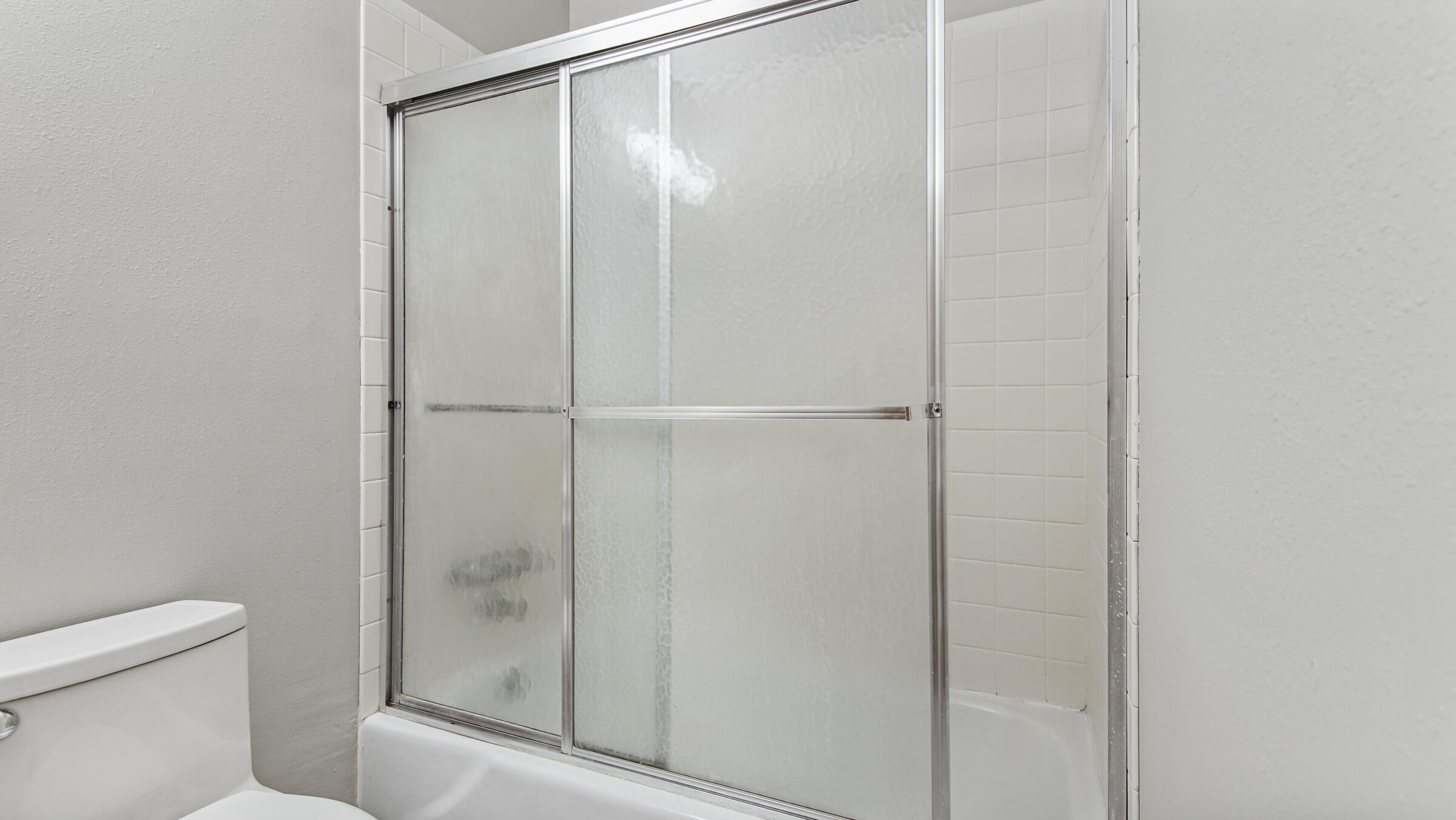 COUNTRY MANOR ESTATES - Residential