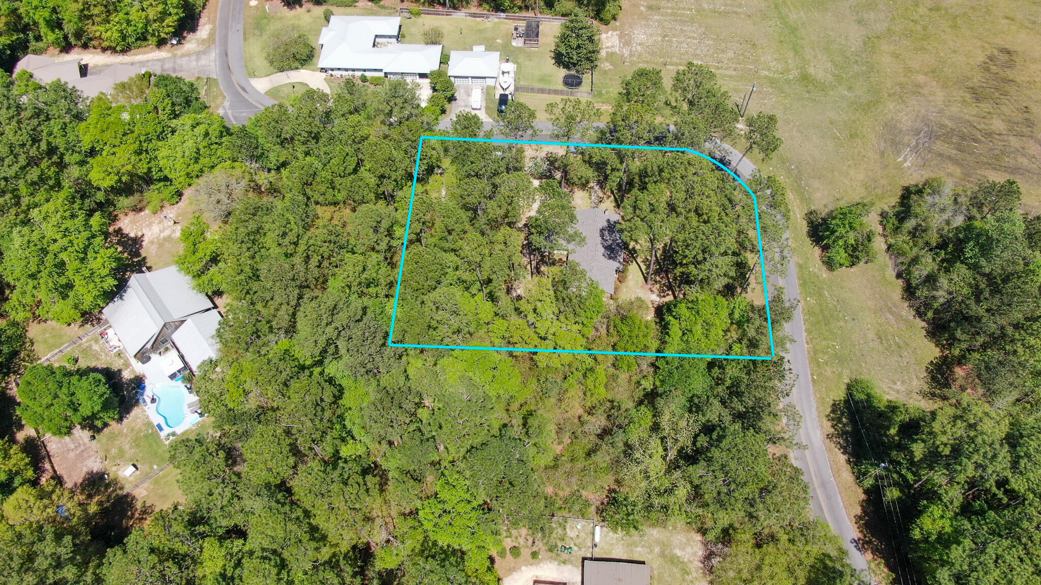 COUNTRY MANOR ESTATES - Residential