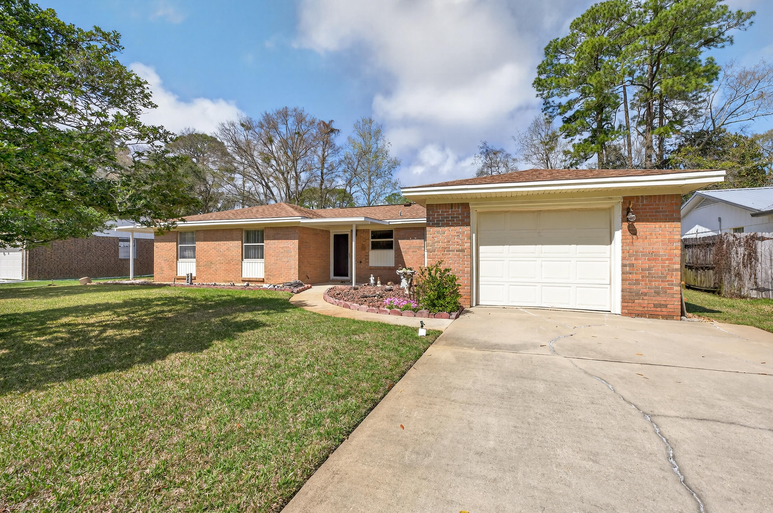 THE NICEVILLE PINES - Residential