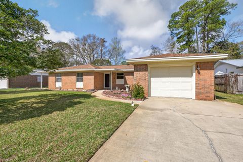 323 Pontevedra Lane Niceville FL 32578