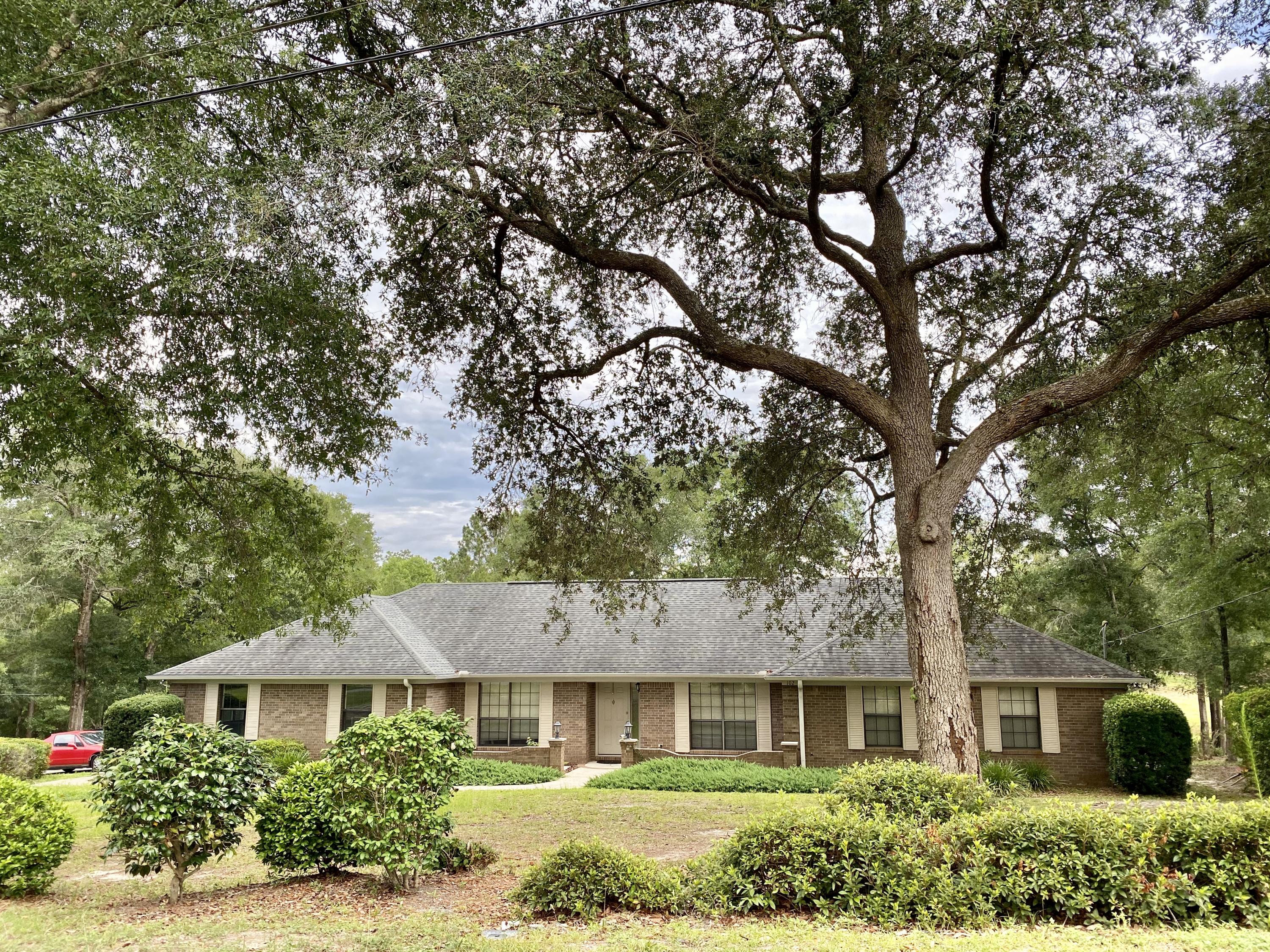 KENNEDY LAKES 1ST ADDN - Residential