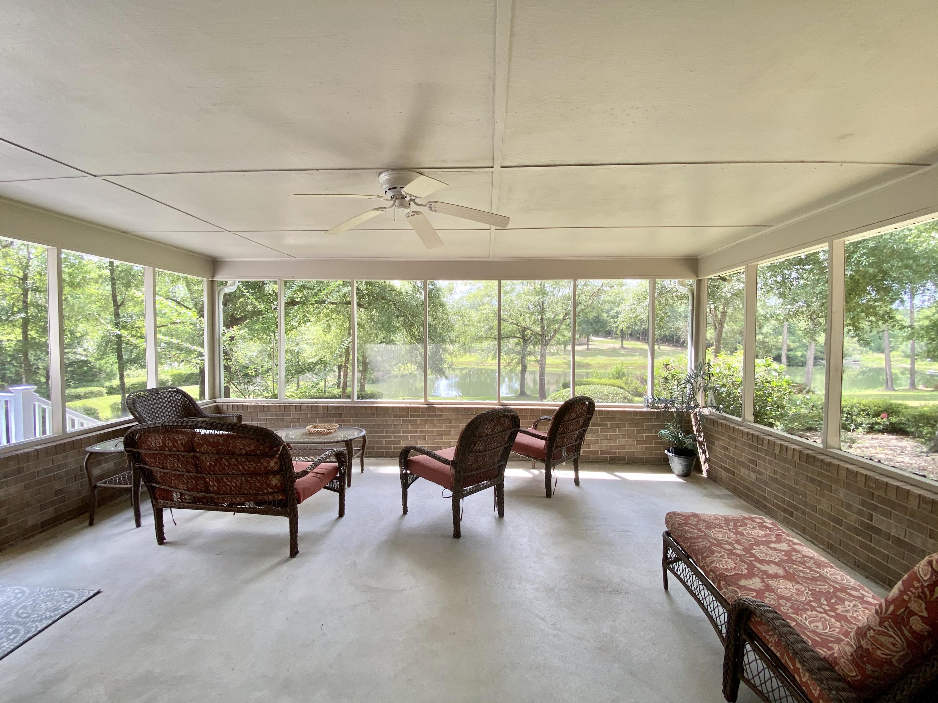 KENNEDY LAKES 1ST ADDN - Residential