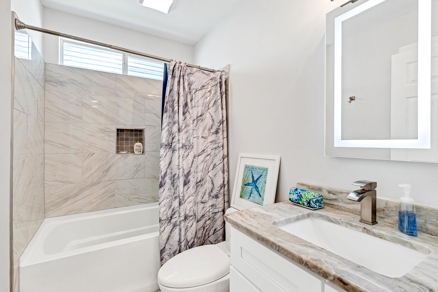 ESCADA B - Residential