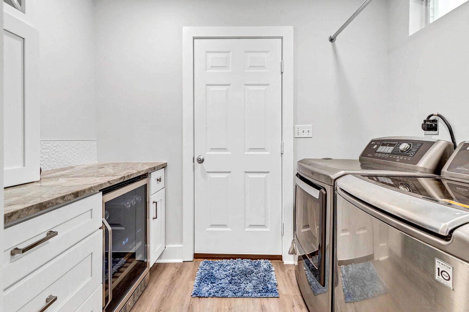 ESCADA B - Residential