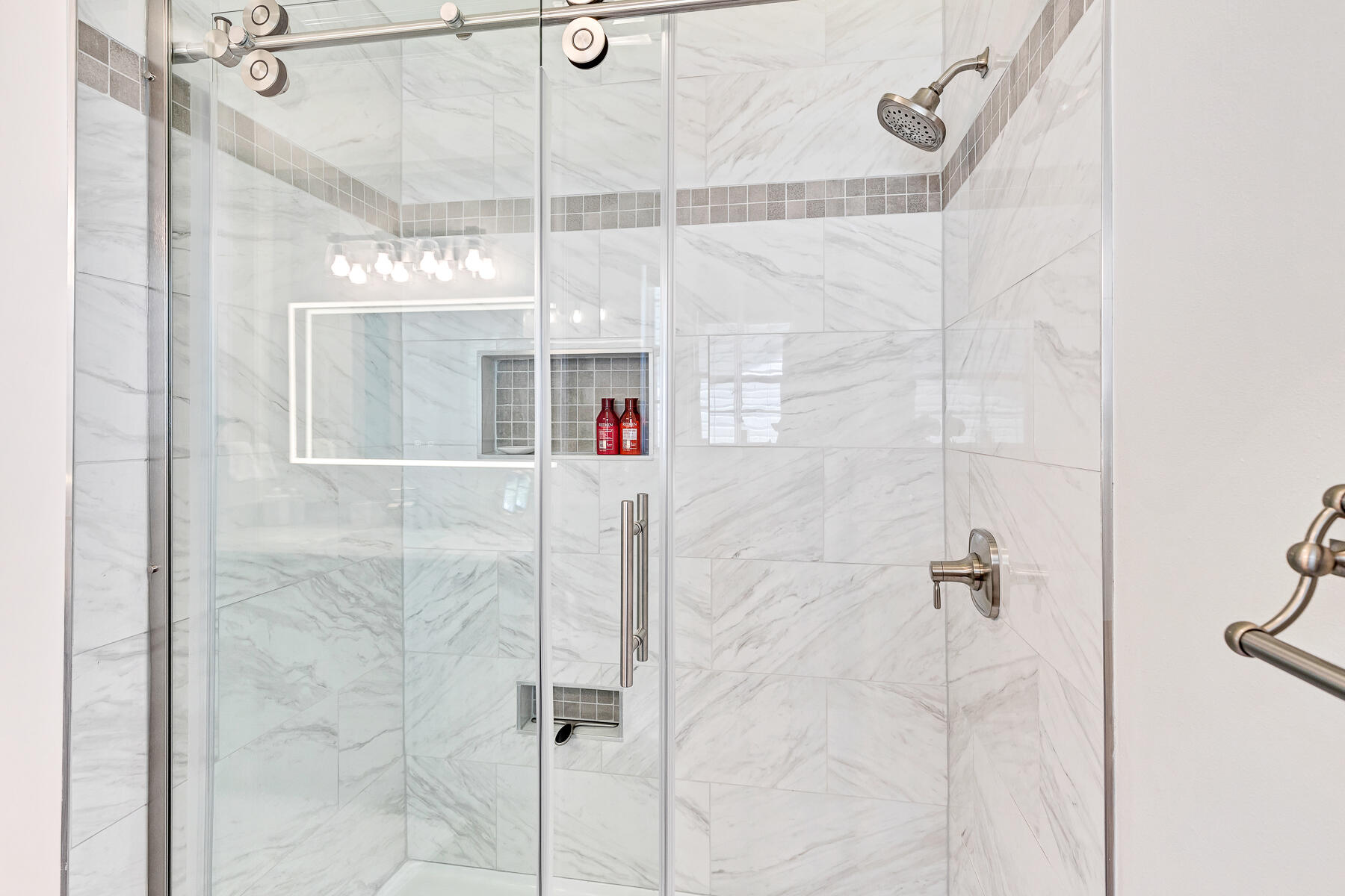 ESCADA B - Residential