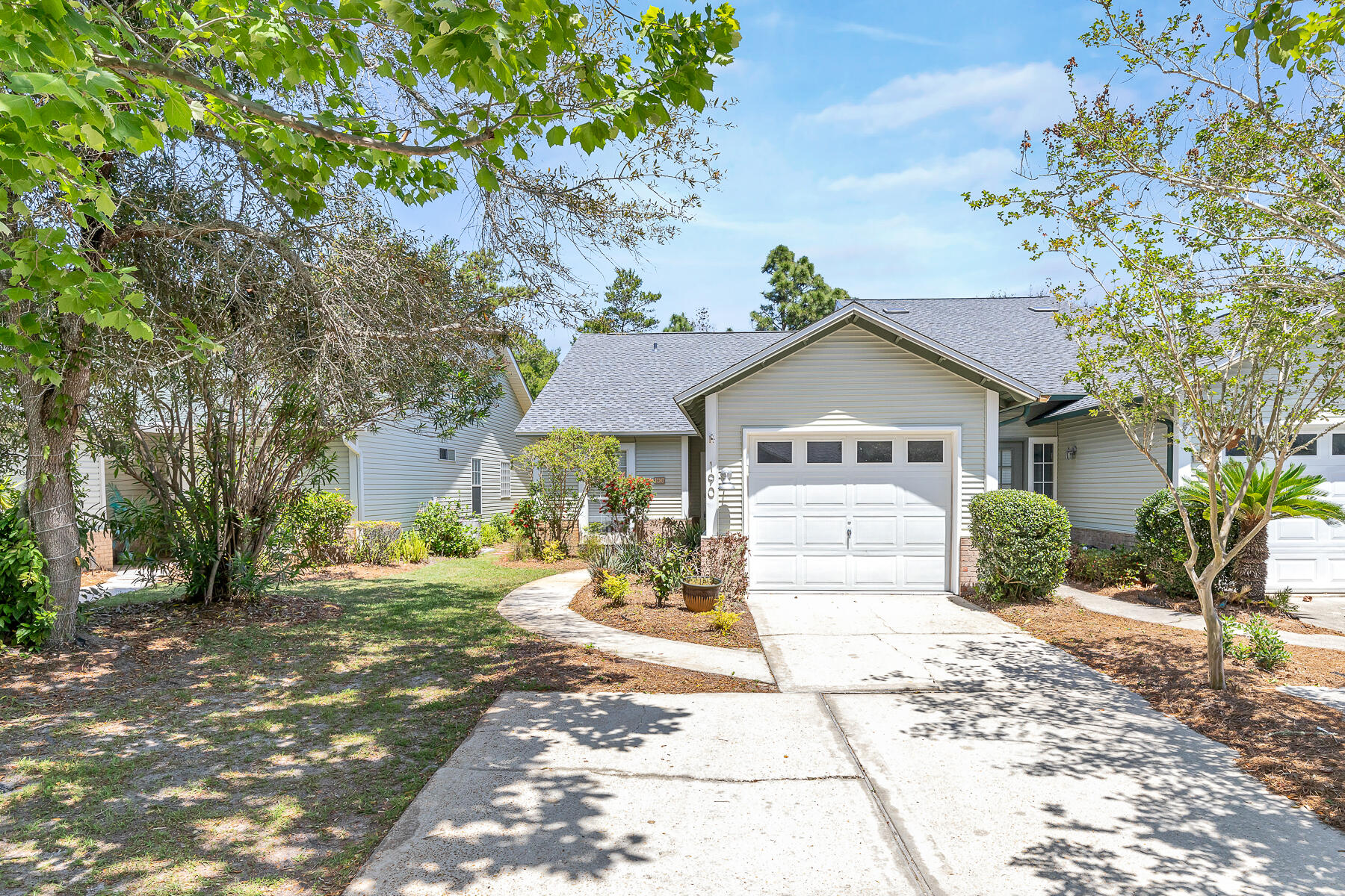 ESCADA B - Residential