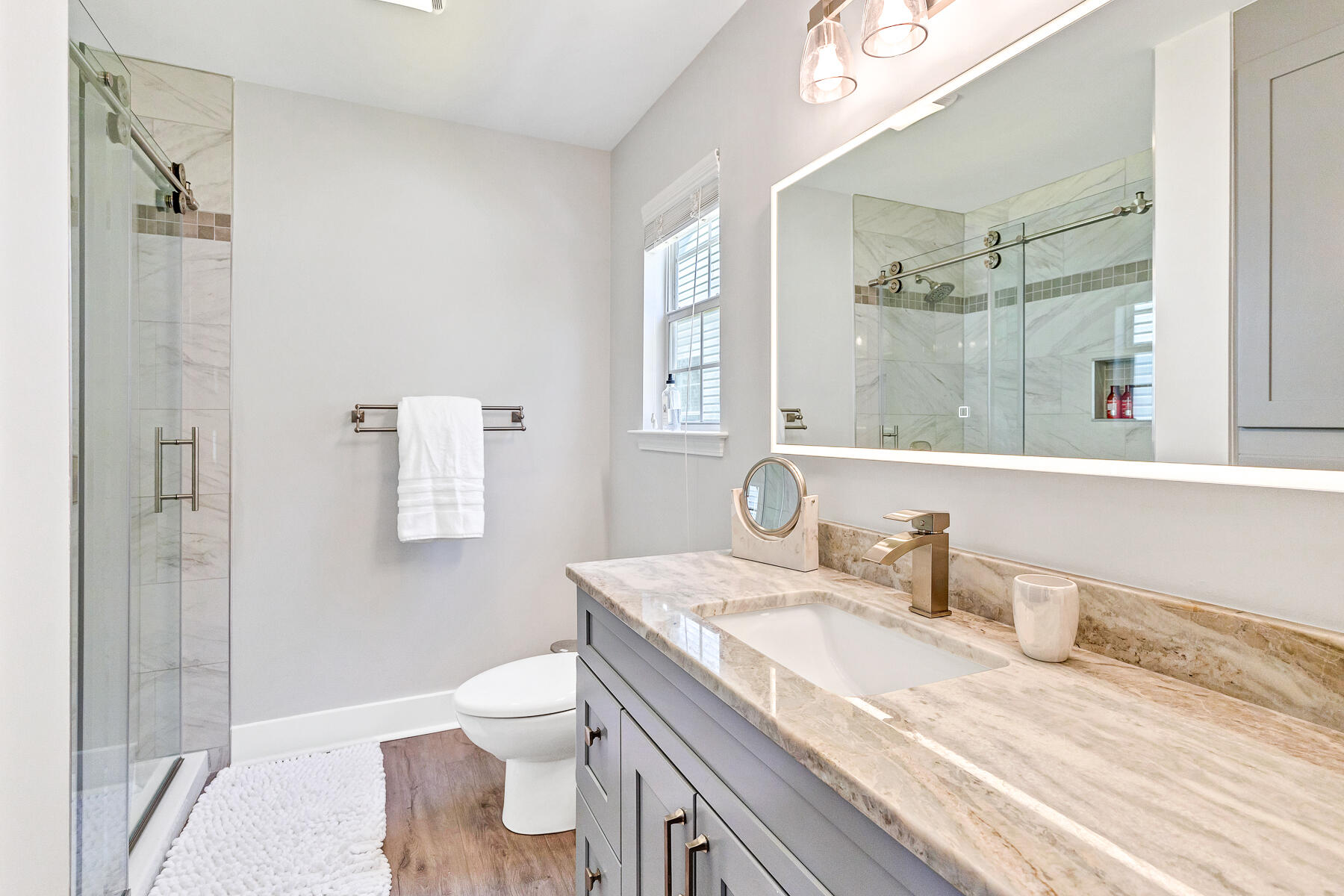 ESCADA B - Residential