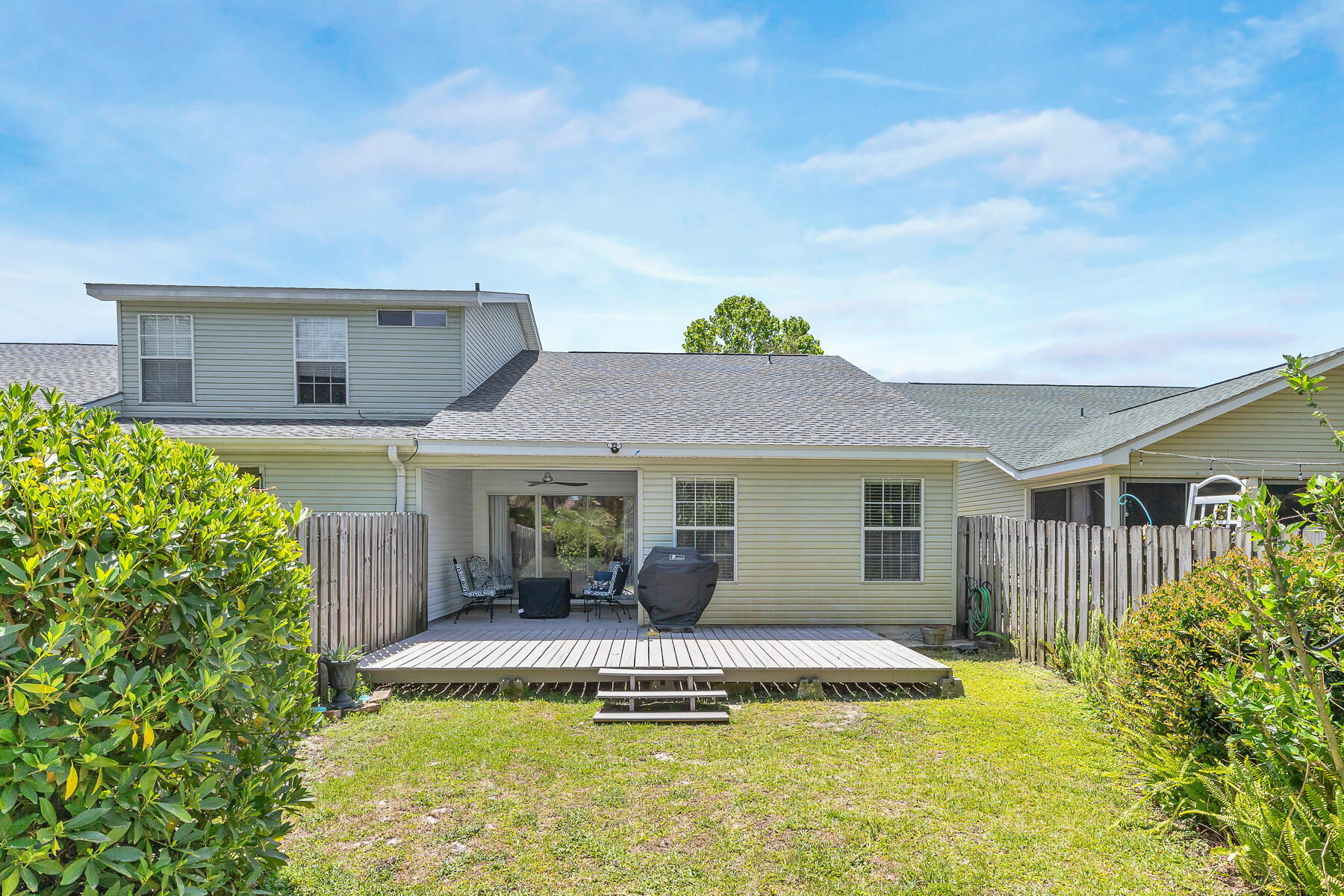 ESCADA B - Residential