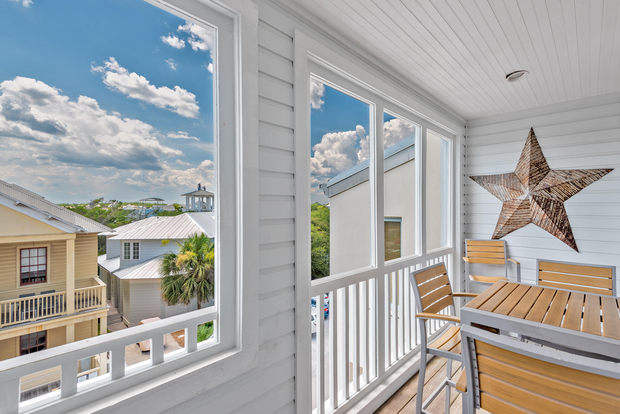 SEASIDE TOWN CENTER - Residential