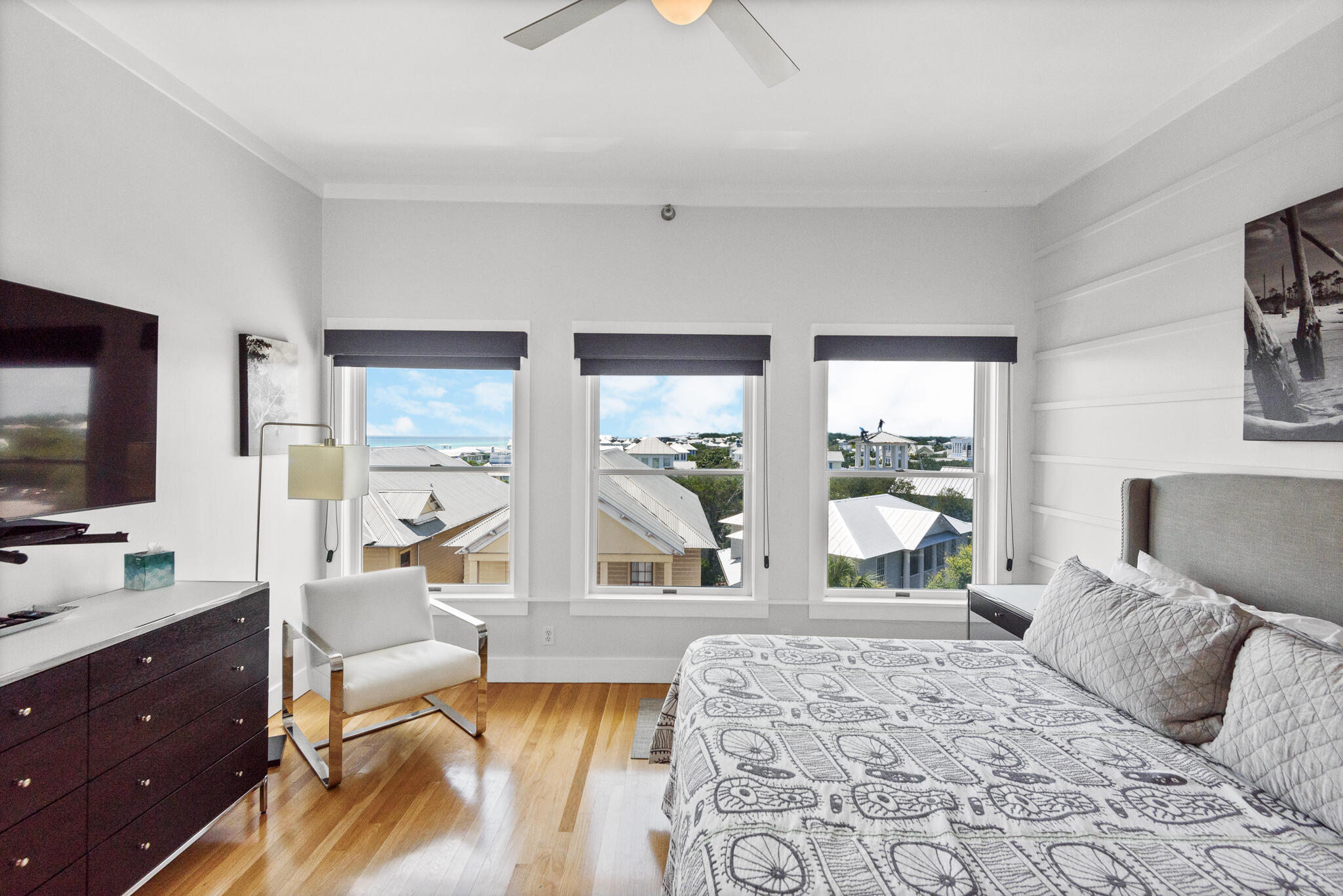 SEASIDE TOWN CENTER - Residential