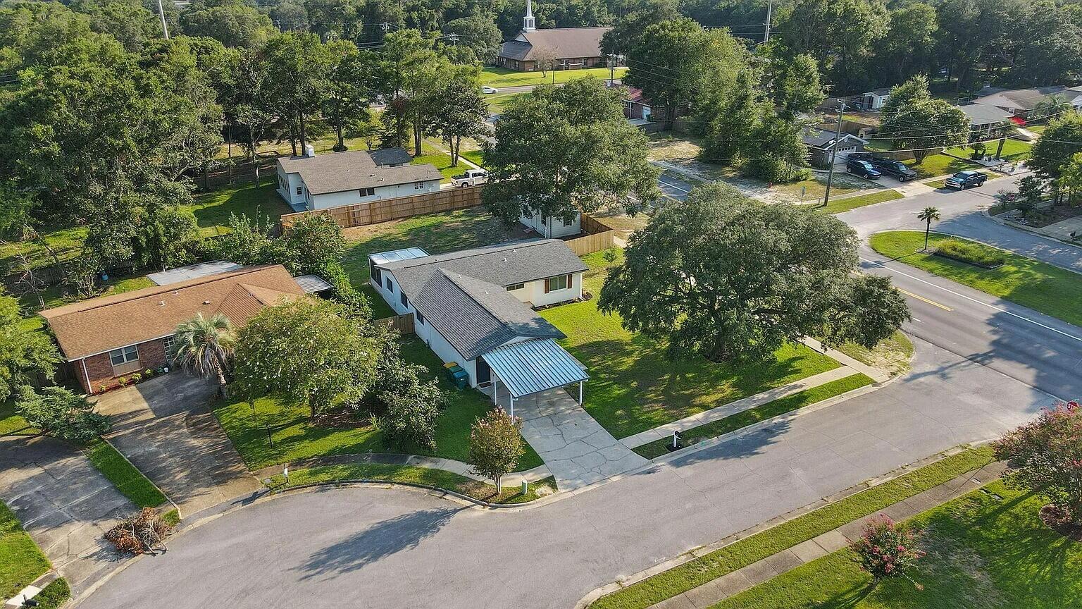PINE LAKE S/D - Residential Lease