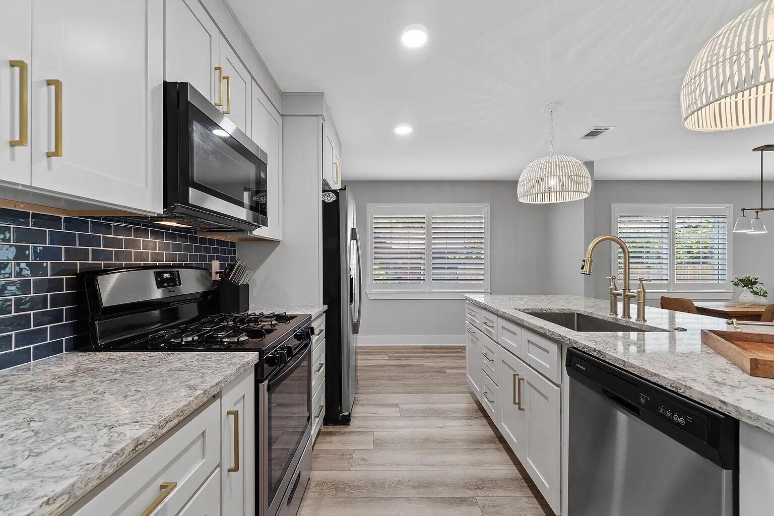 PINE LAKE S/D - Residential Lease